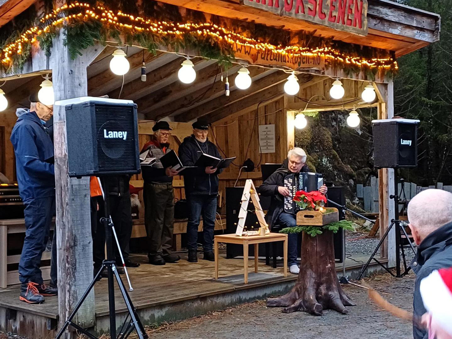 Shantykoret på litt nærmare hald.