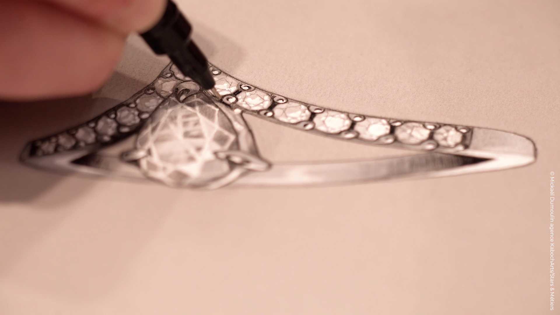Macro photographie croquis joaillerie