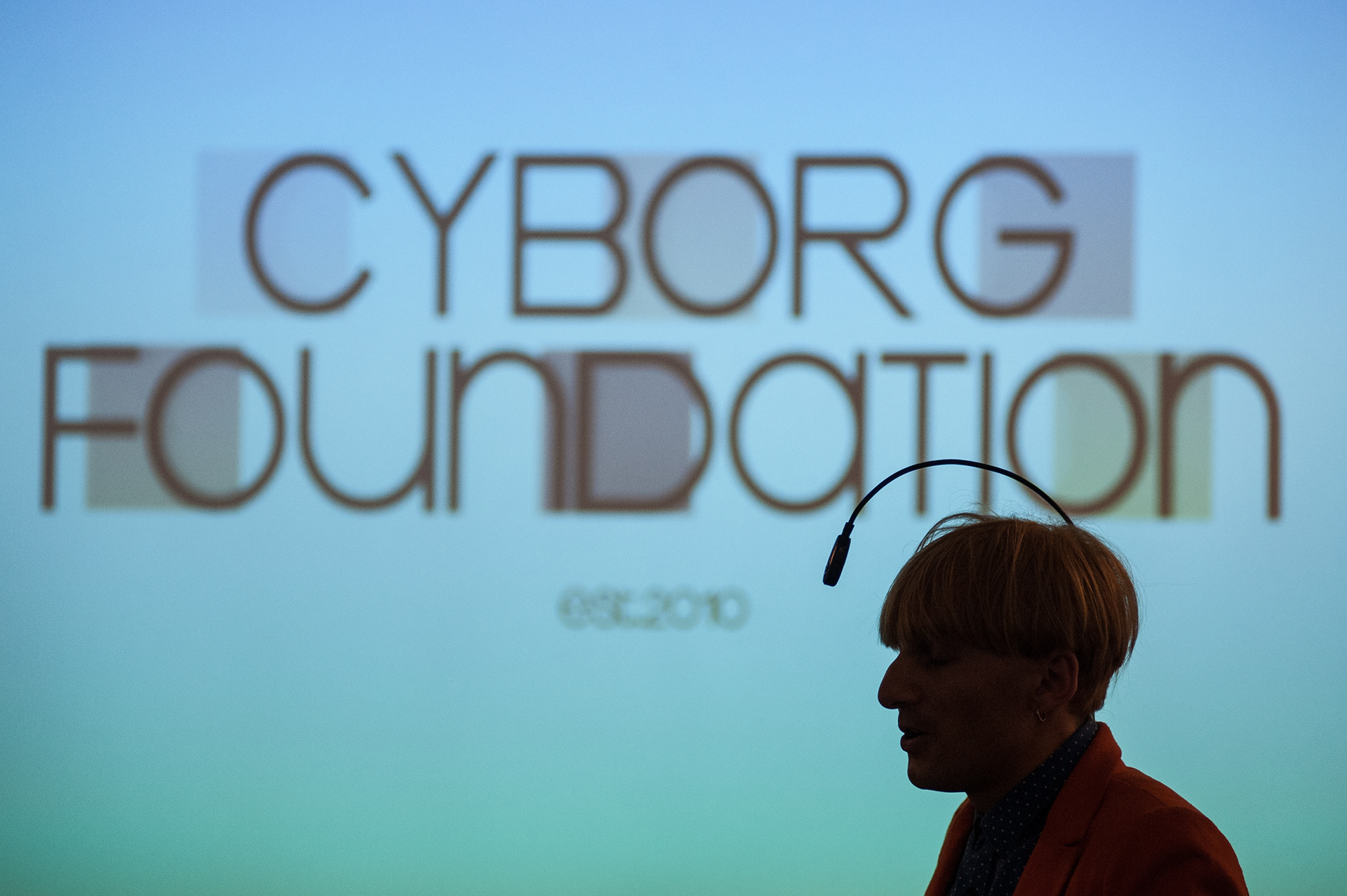 London, UK - 27 February 2014: Neil Harbisson speaks at Cybersalon in London. Neil Harbisson is a British-born artist and he became, in 2004, the first person in the world to wear an eyeborg. The inclusion of the eyeborg on his passport photo has been claimed by some to be official recognition of Harbisson as a cyborg. Fotografo Milano - Photographer Milan