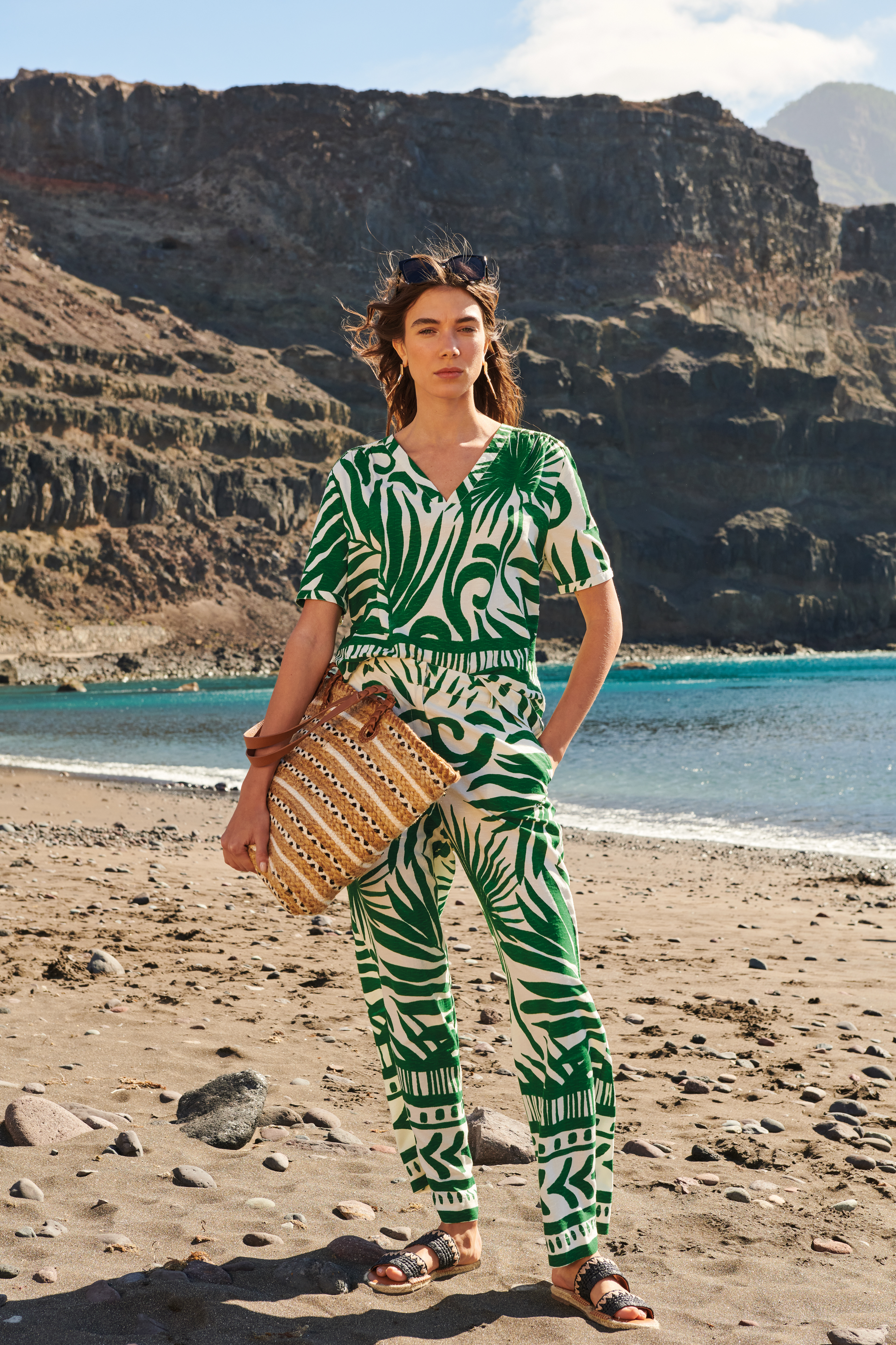 SUMMER 2024 - WHITE STUFF