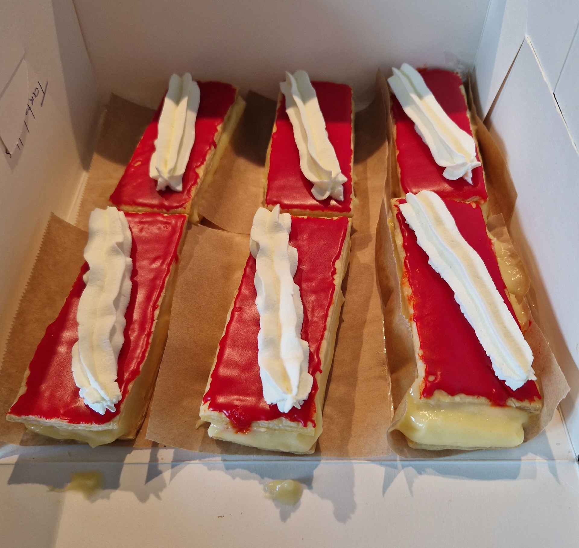 Tompouce met banketbakkersroom