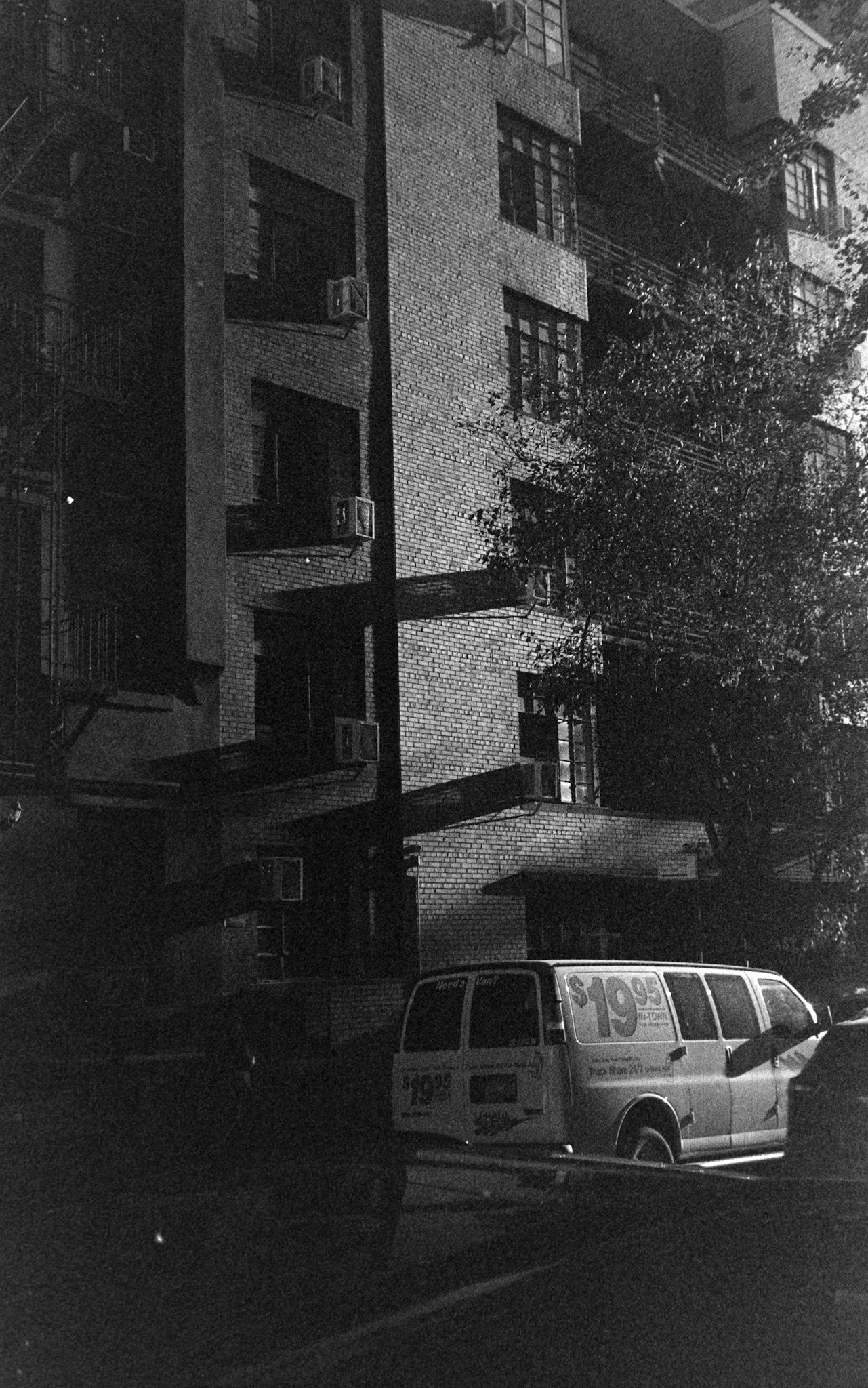 Negative Lab Pro v3.0.2 | Color Model: B+W | Pre-Sat: 4 | Tone Profile: Linear + Gamma | WB: None | LUT: Frontier