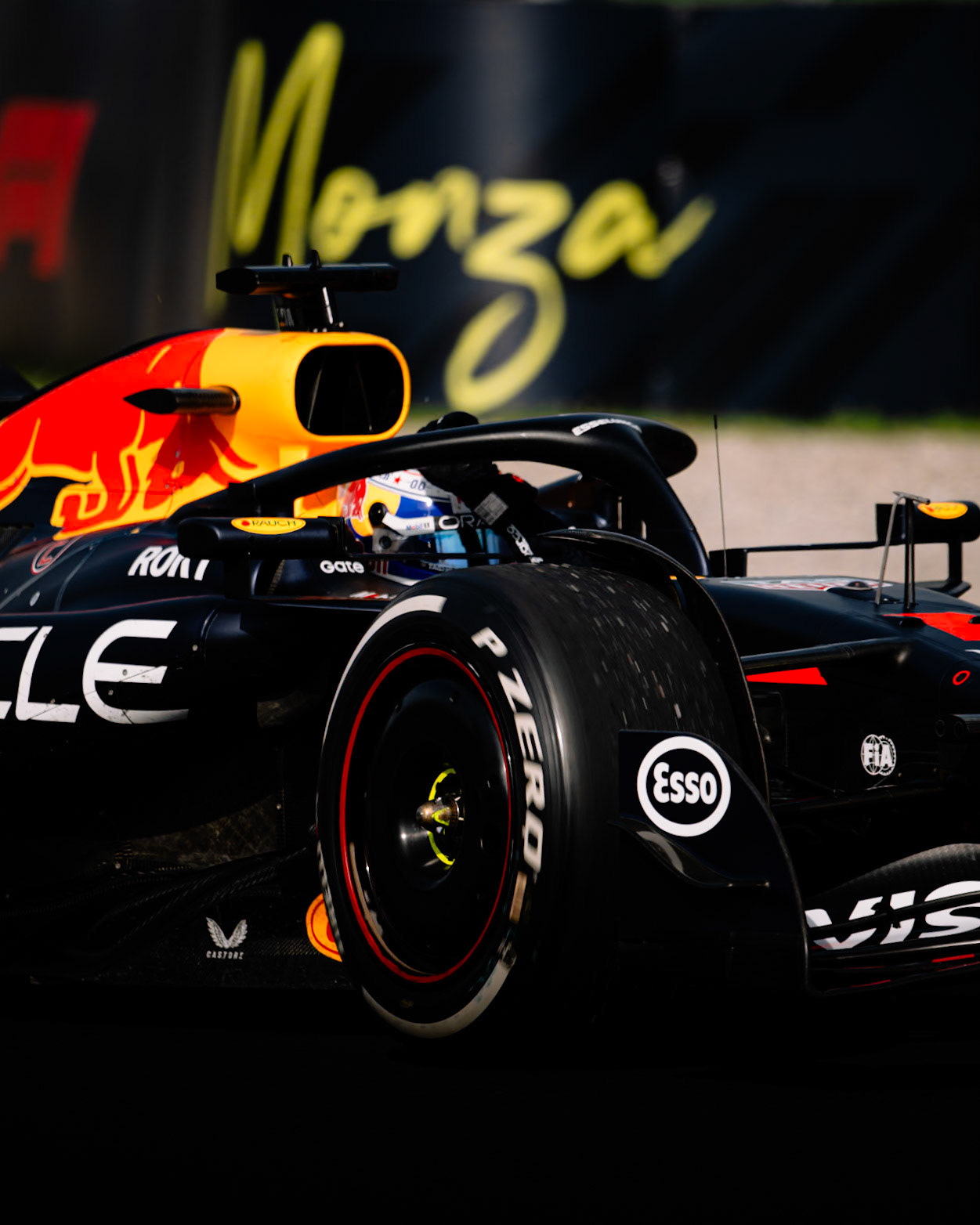 01 VERSTAPPEN Max (nld), Red Bull Racing RB21, action during the 2025 Formula 1 Pirelli Grand Premio d’Italia, 2025 Italian Grand Prix, 16th round of the 2025 FIA Formula One World Championship from September 5 to 7, 2025 on the Autodromo Nazionale Monza, in Monza, Italy - Photo ALBERTO VIMERCATI DPPI / DPPI