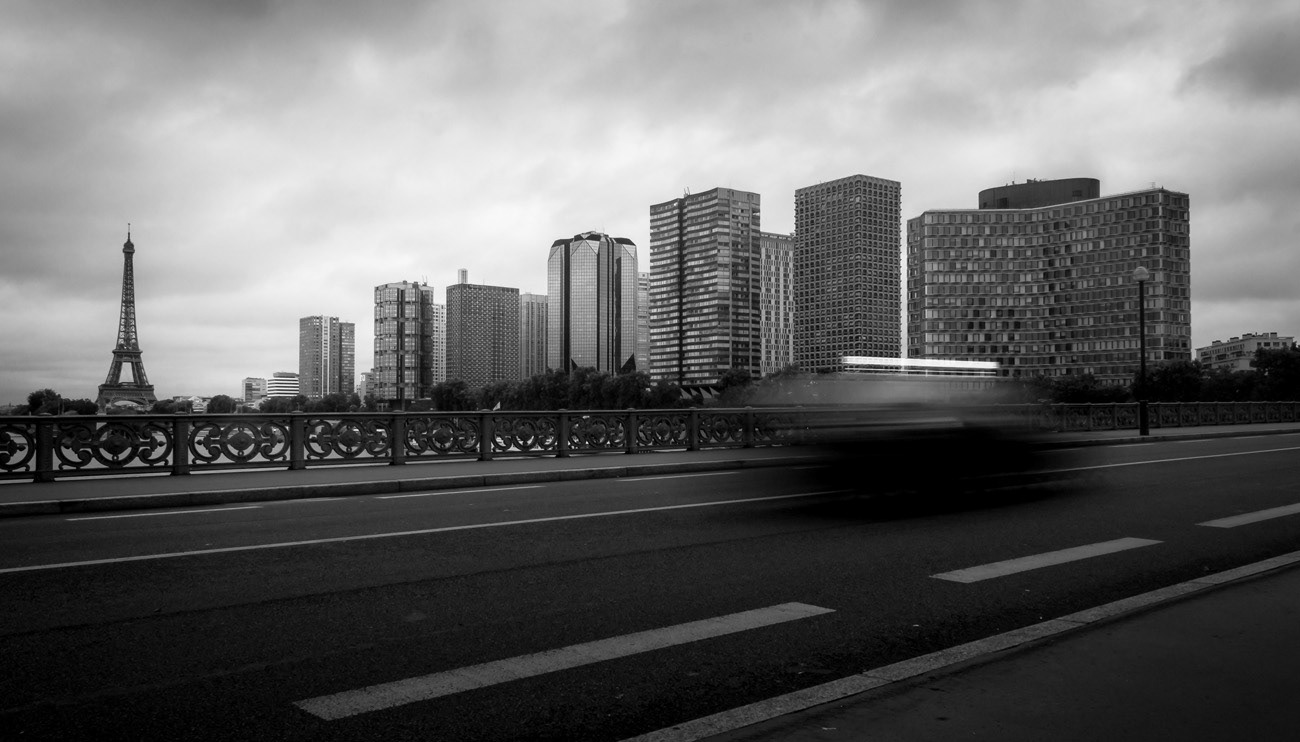 PARIS MONOCHROME DEPUIS LE PONT MIBREAU