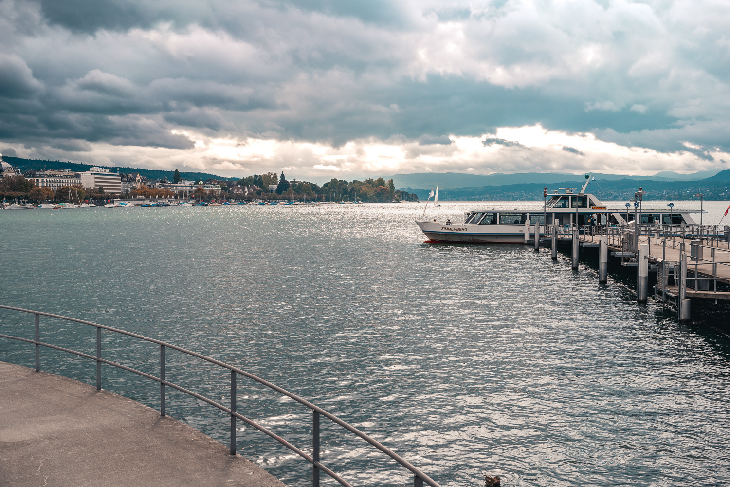 Lake Zurich view from Bürkliplatz in Zurich, Switzerland. Photo by Anson Tang.