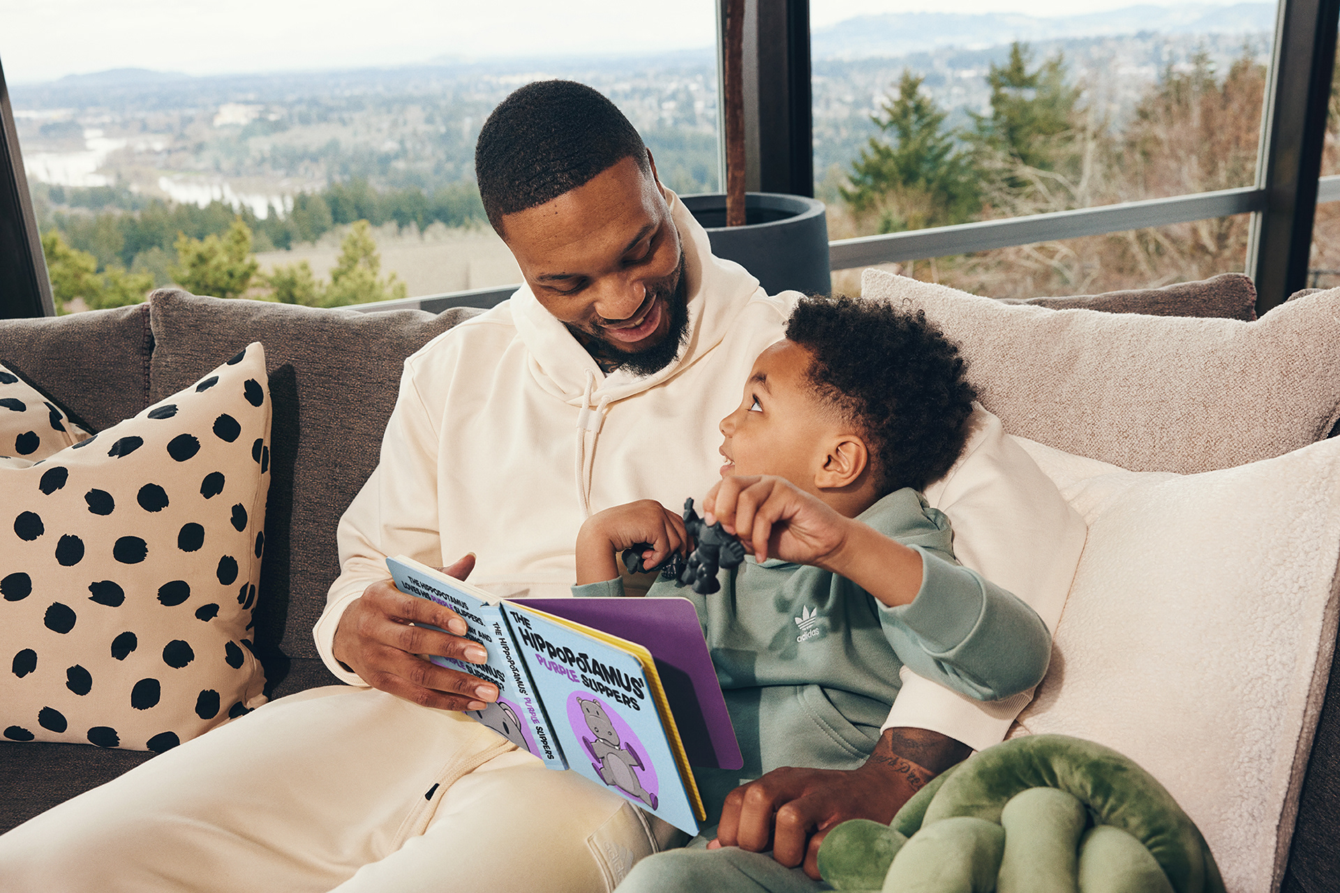 Damian Lillard loves hippopotamus