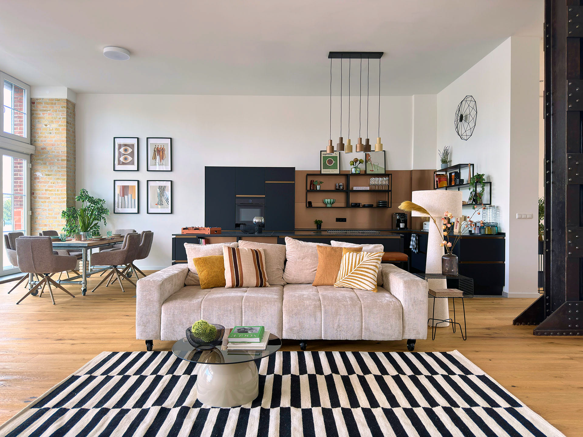 Living Area 1