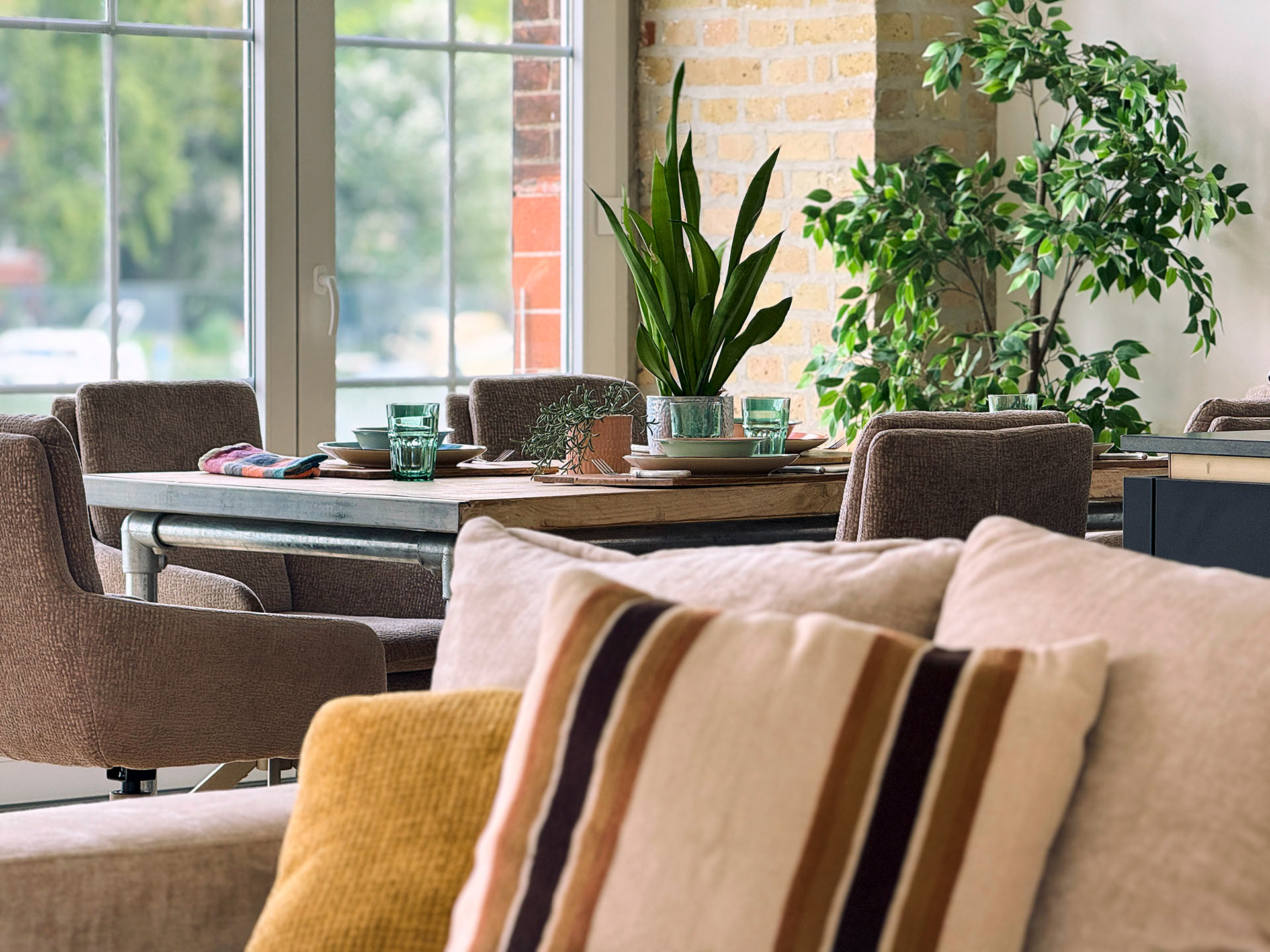 Living Area 1