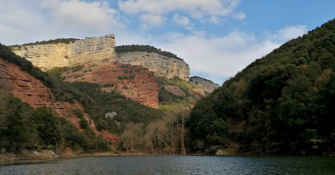 Morro de l'Abella (des del Pantà de Sau)