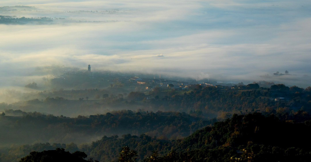 Sant Pere de Torelló (des de Bellmunt)