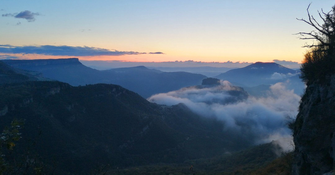 El Far (des dels Cingles de Tavertet)