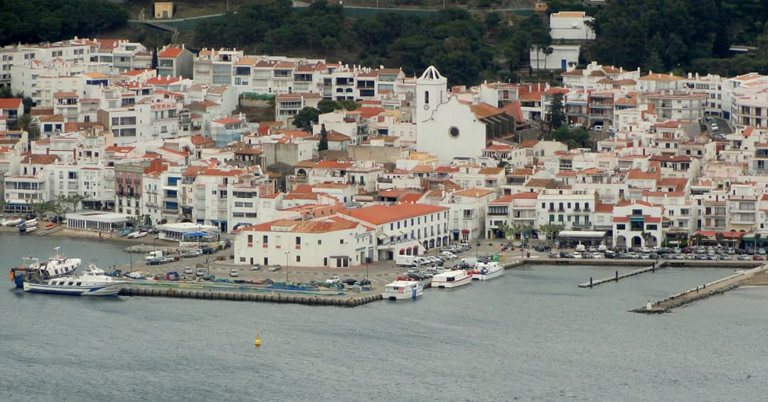 Port de la Selva (des del Monestir de Sant Pere de Rodes)