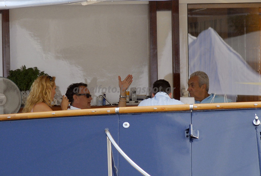 Σκιάθος 2007, Tom Hanks and Rita Wilson with Kontominas