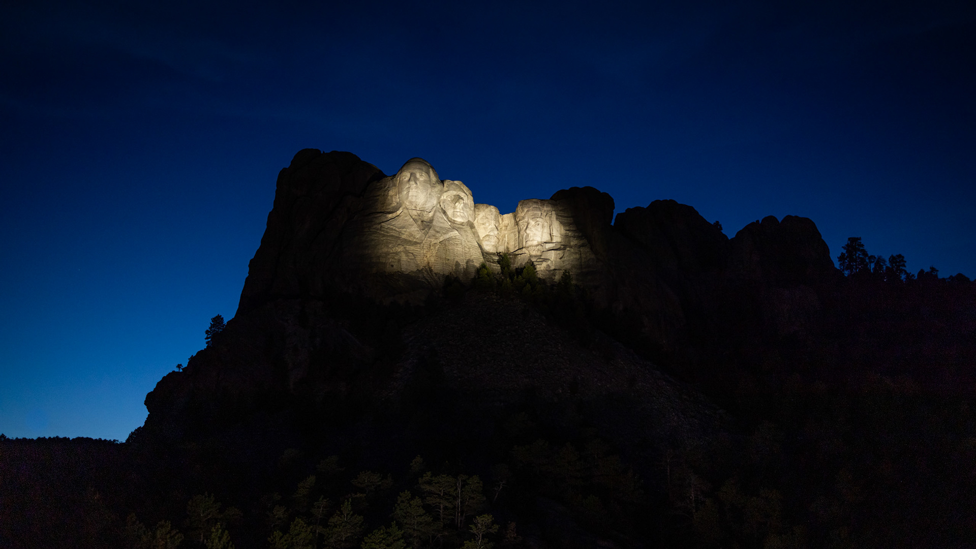 #8 - Mount Rushmore
