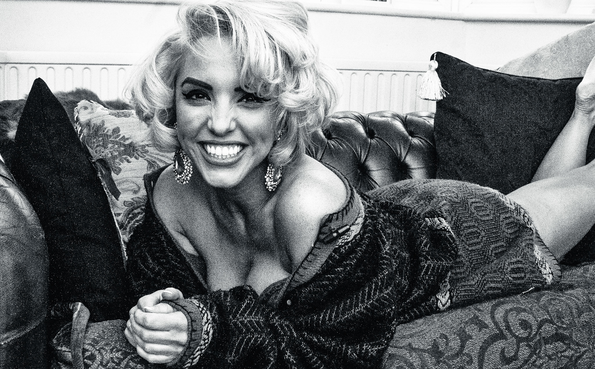 mk-studios - Personal Brand Photography