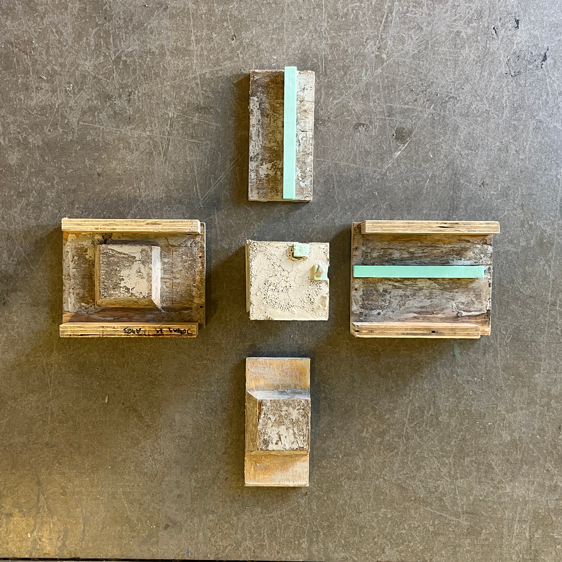 v2 mold