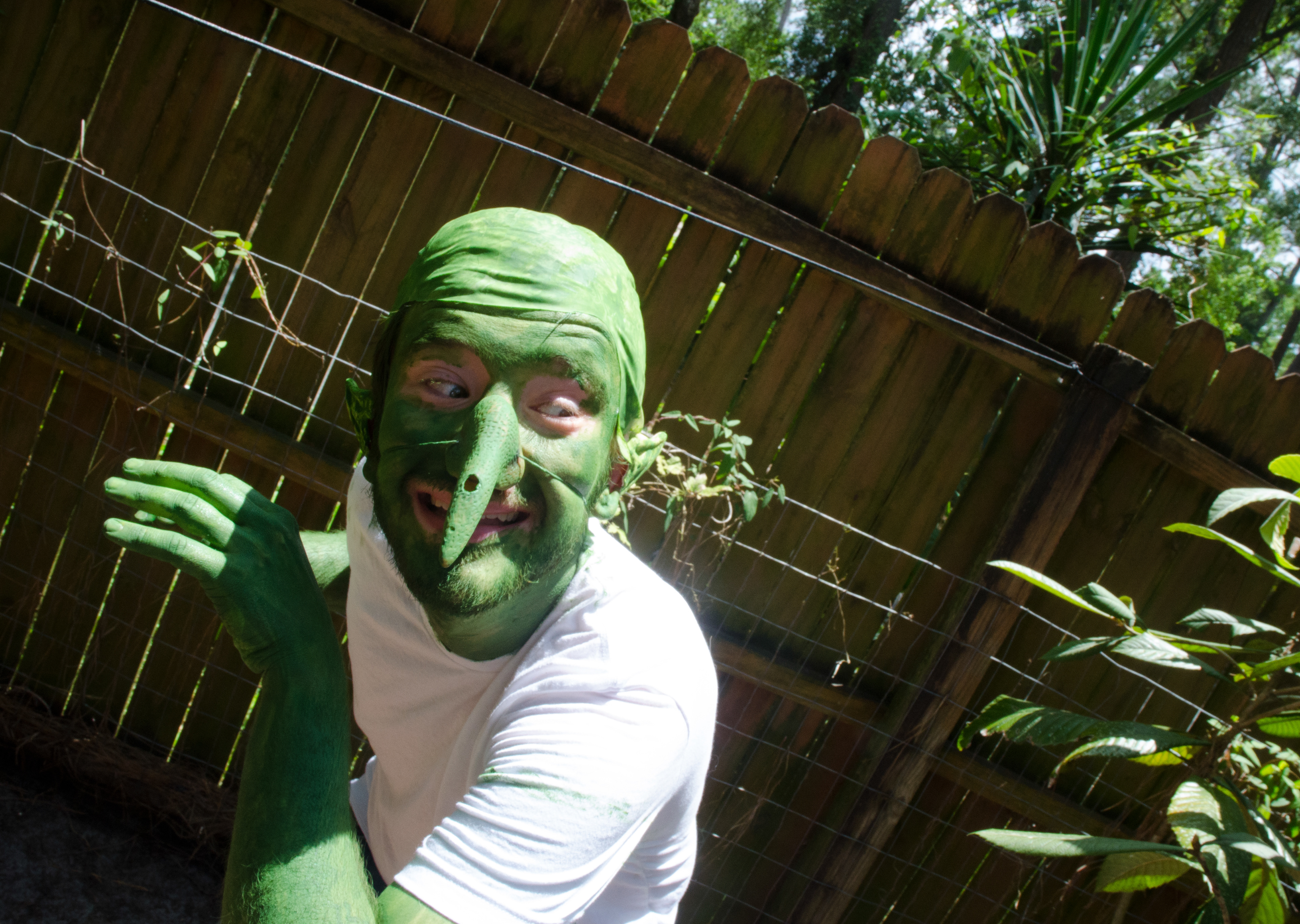 Suburban Goblin, performance, 2022