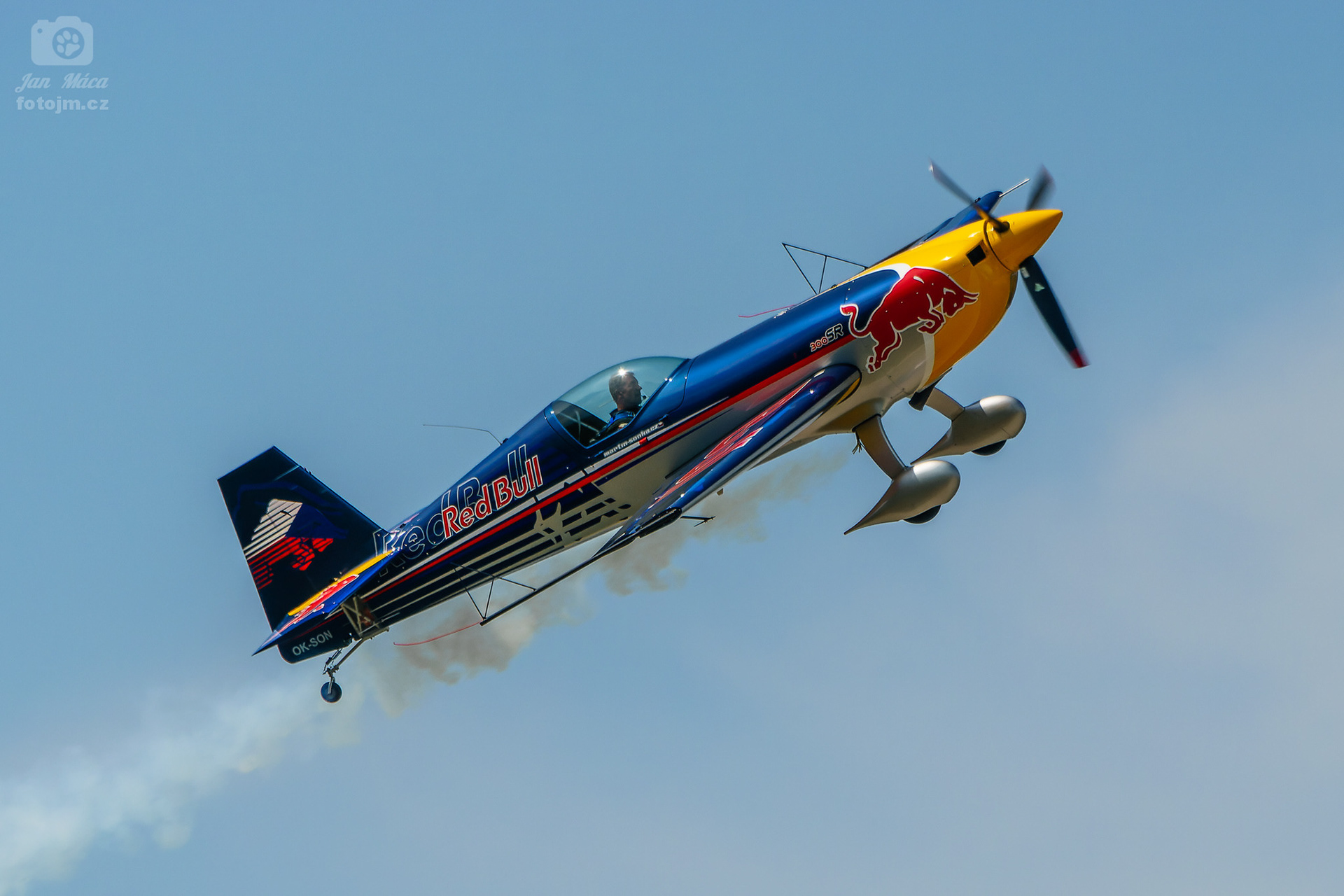 EXTRA 300SR - Martin Šonka