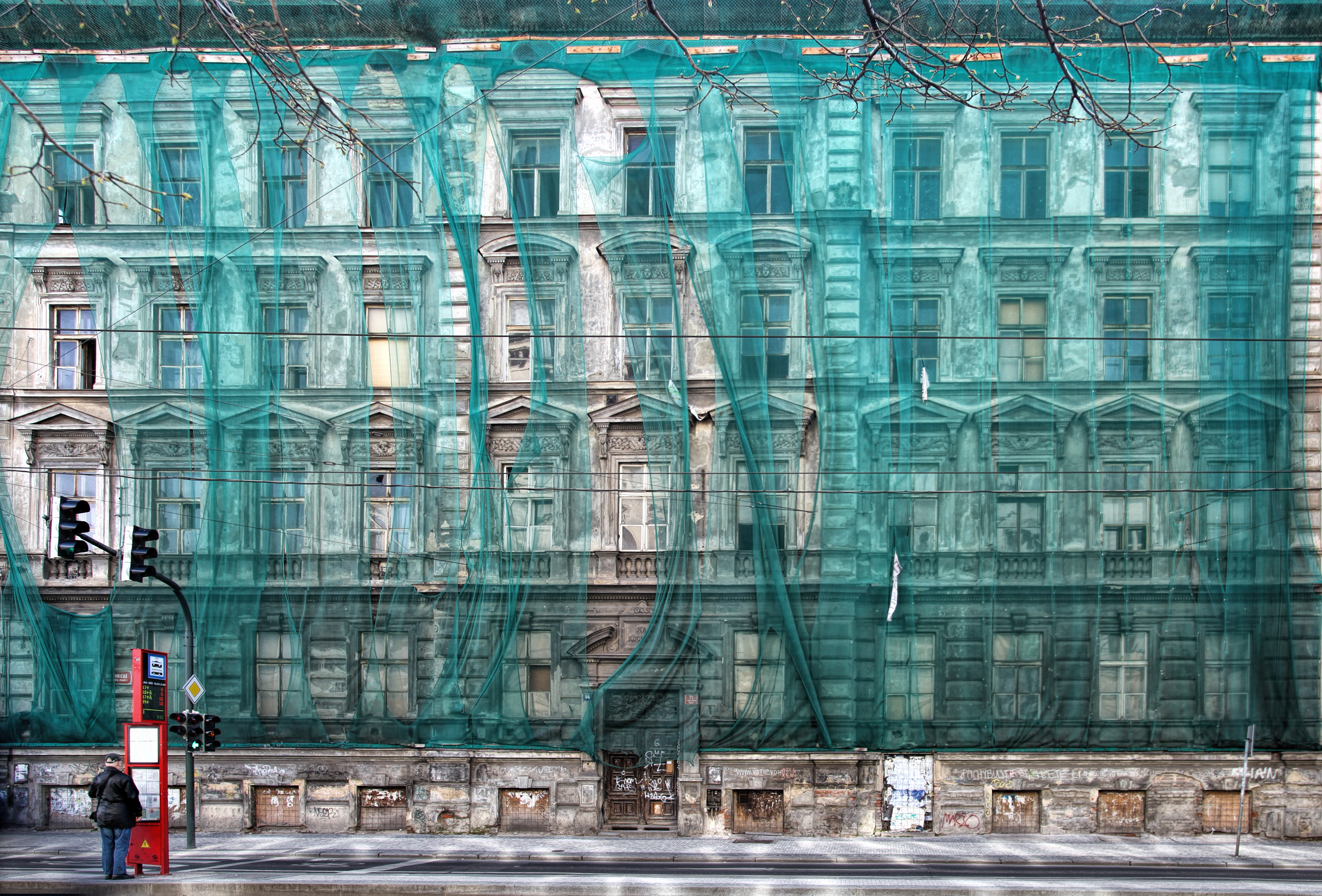 🇨🇿 The old veiled lady