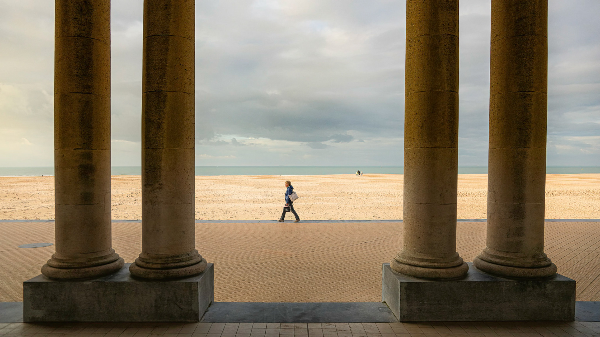 🇧🇪 Passage sans grandeur
