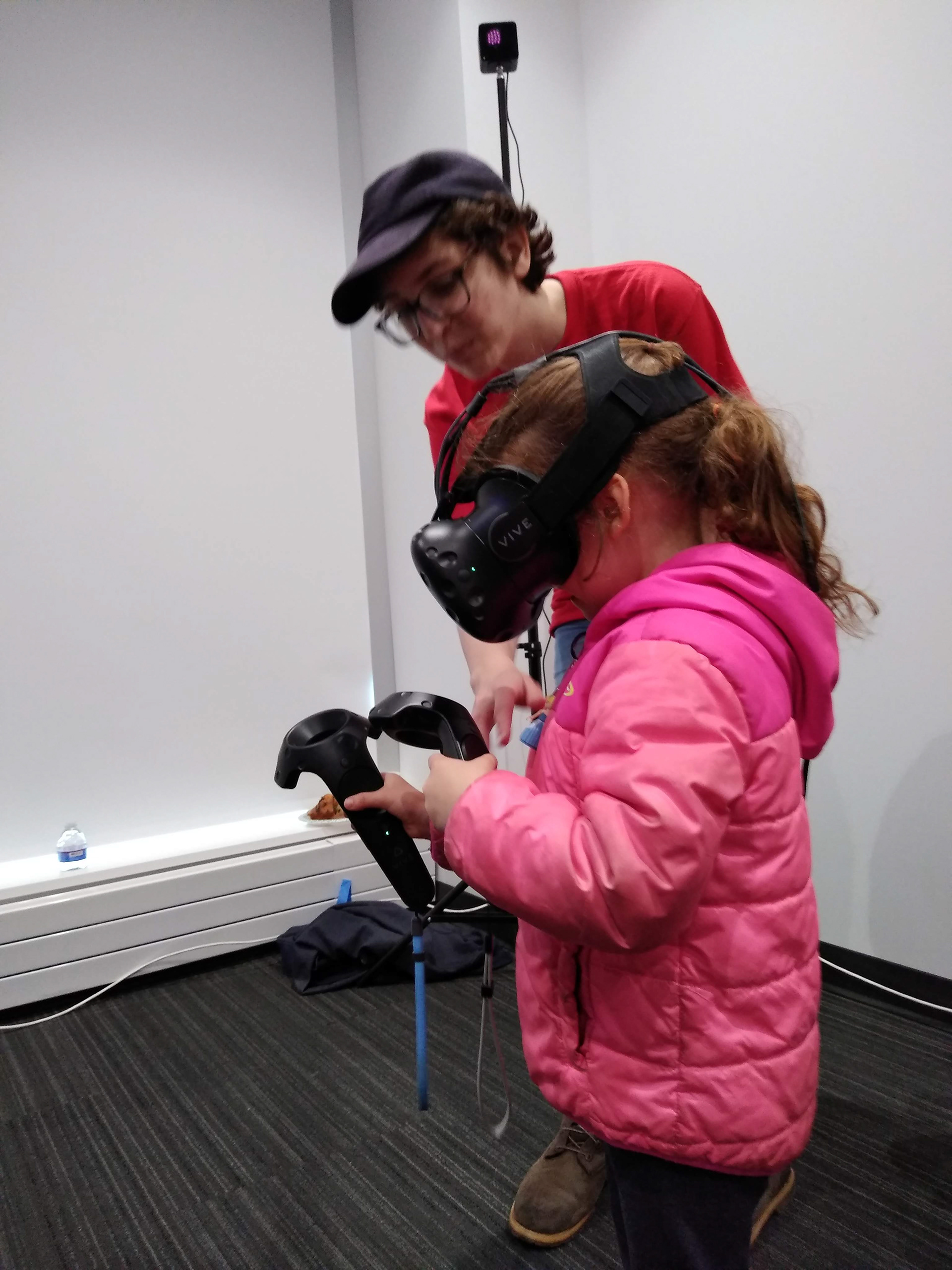 Student shows how to work in Tilt Brush VR