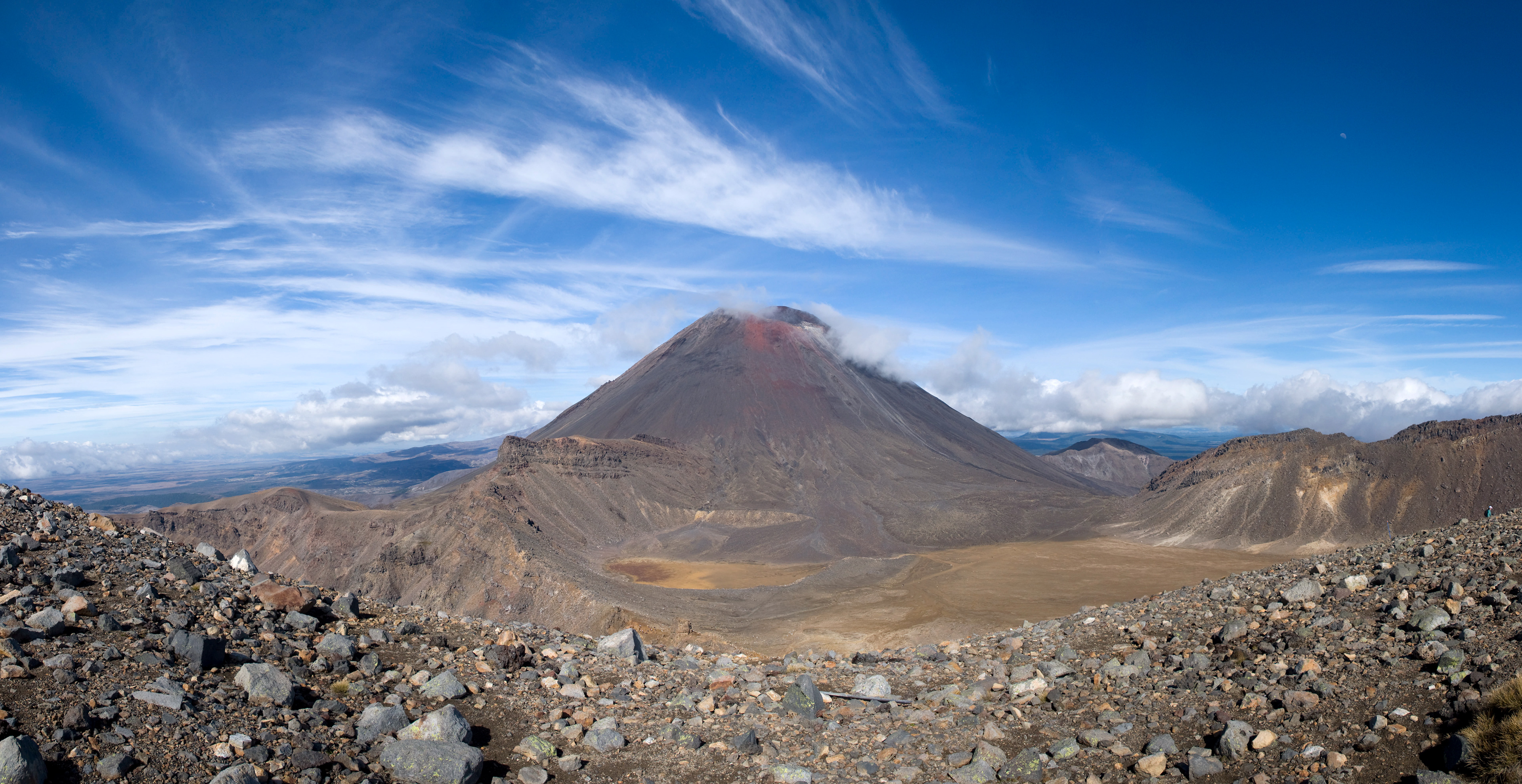 Mount Ngauruhoe, Tongariro Alpine Crossing - North Island