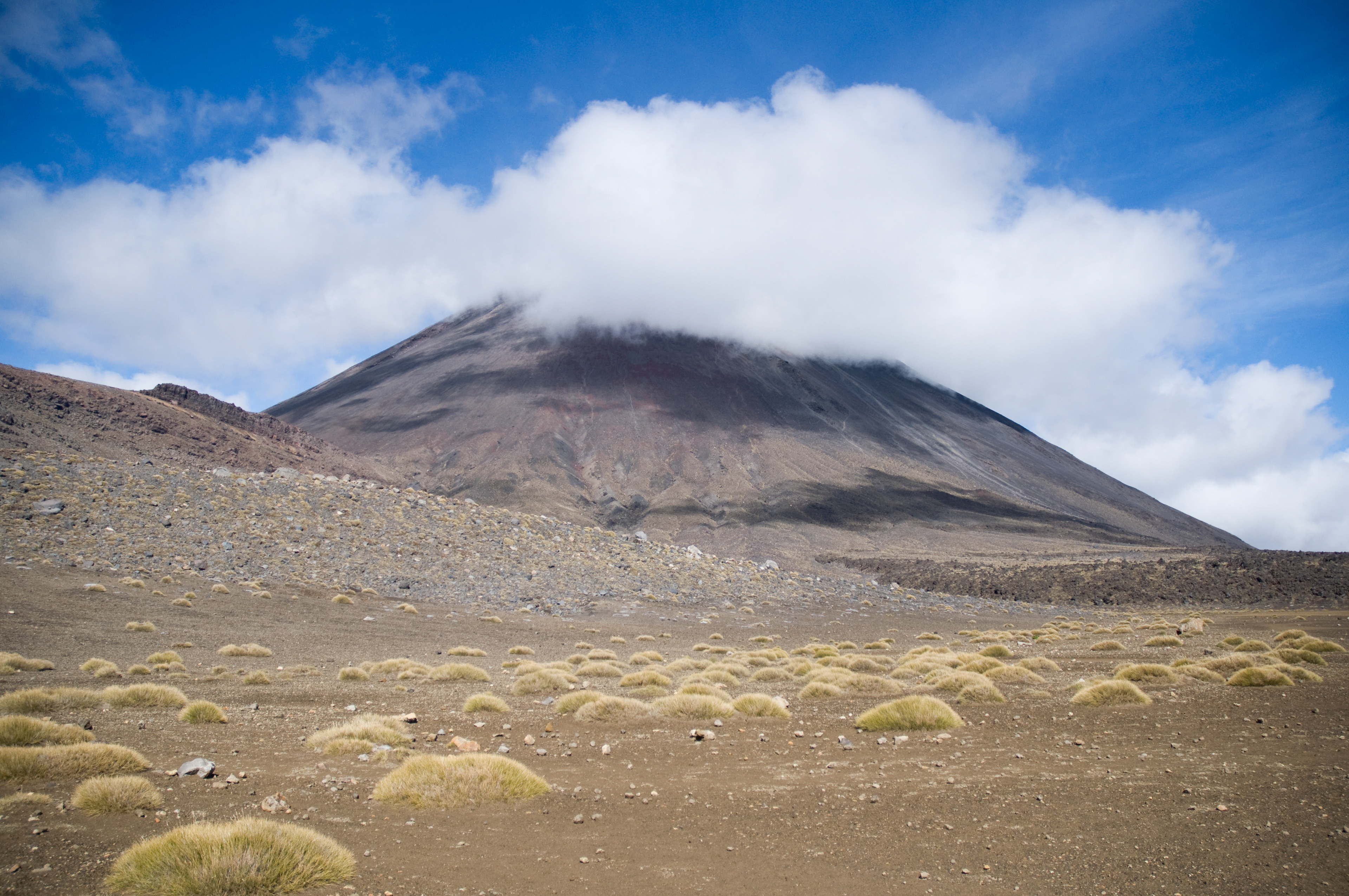 Mount Ngauruhoe, Tongariro Alpine Crossing - North Island