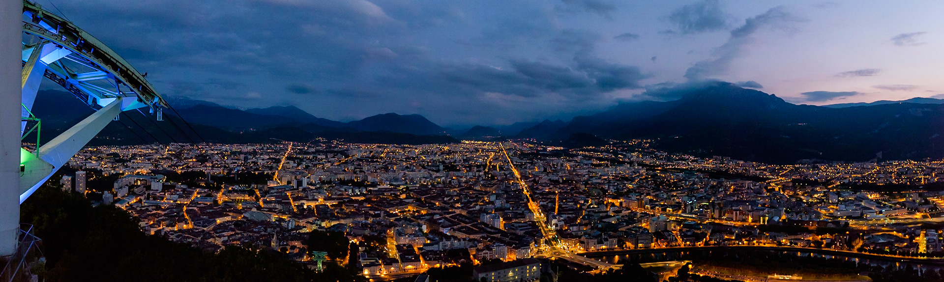 Grenoble by Night (depuis la Bastille)
