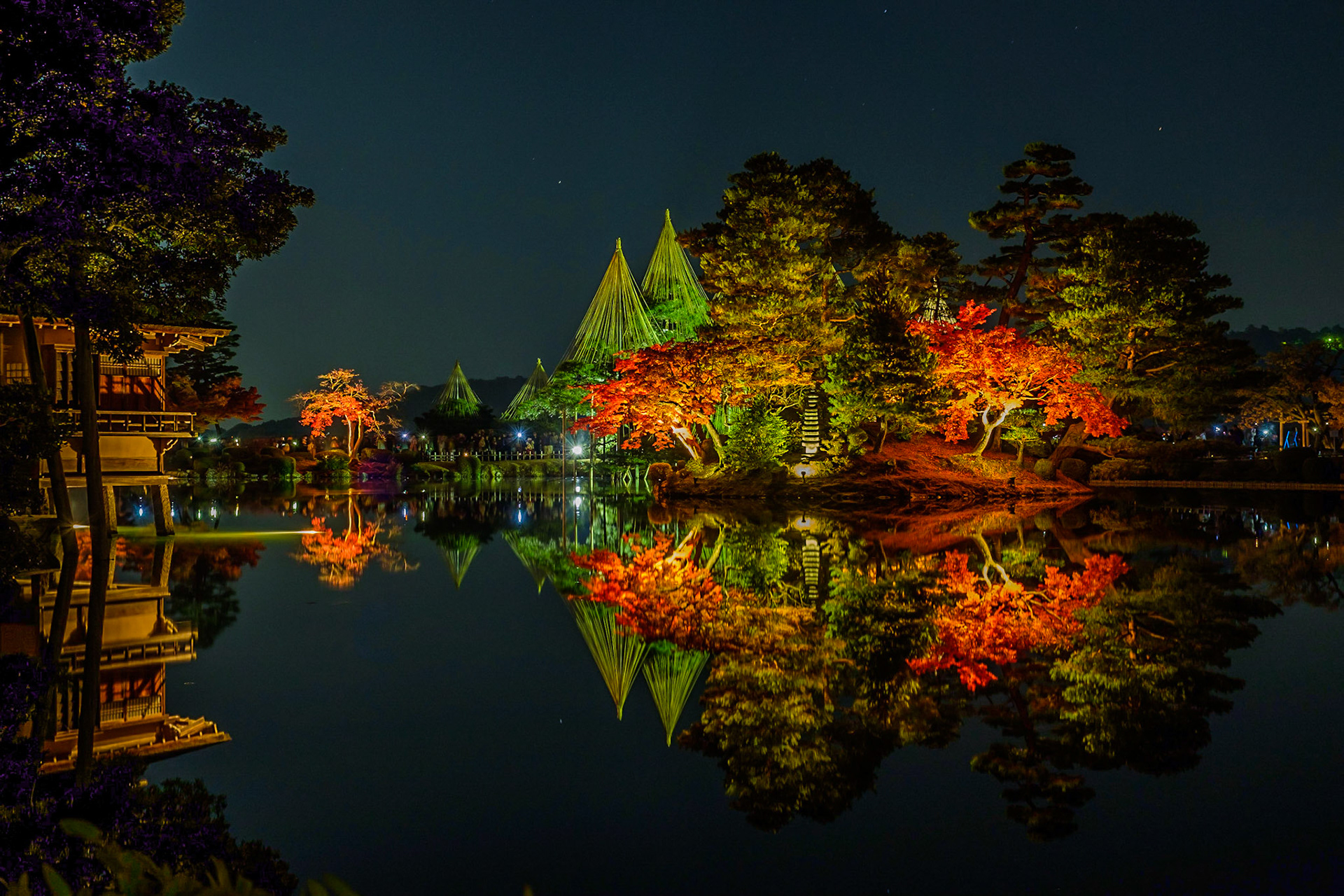Kenroku-en by Night (Kanazawa)