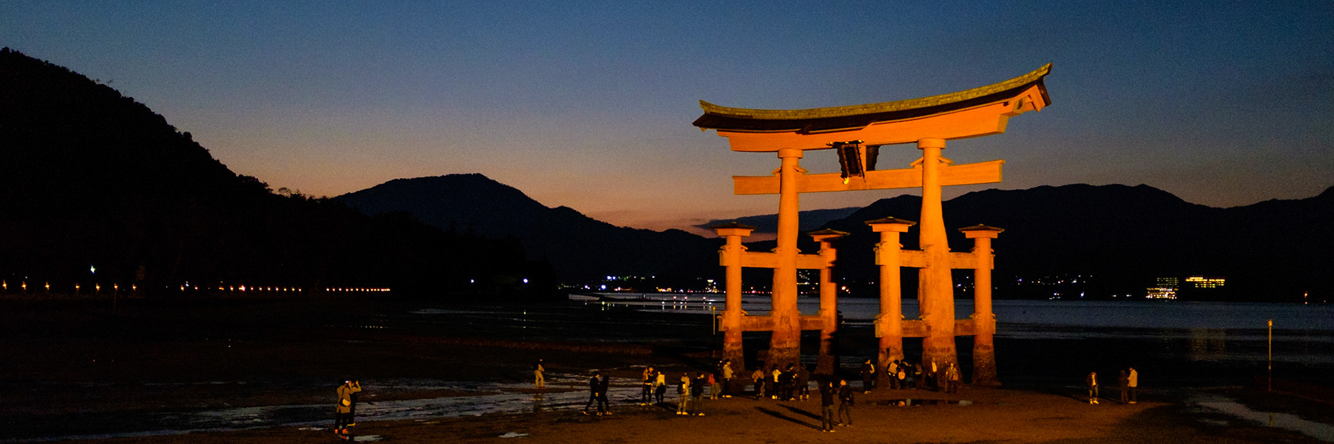 Miyajima Ootorii by Night