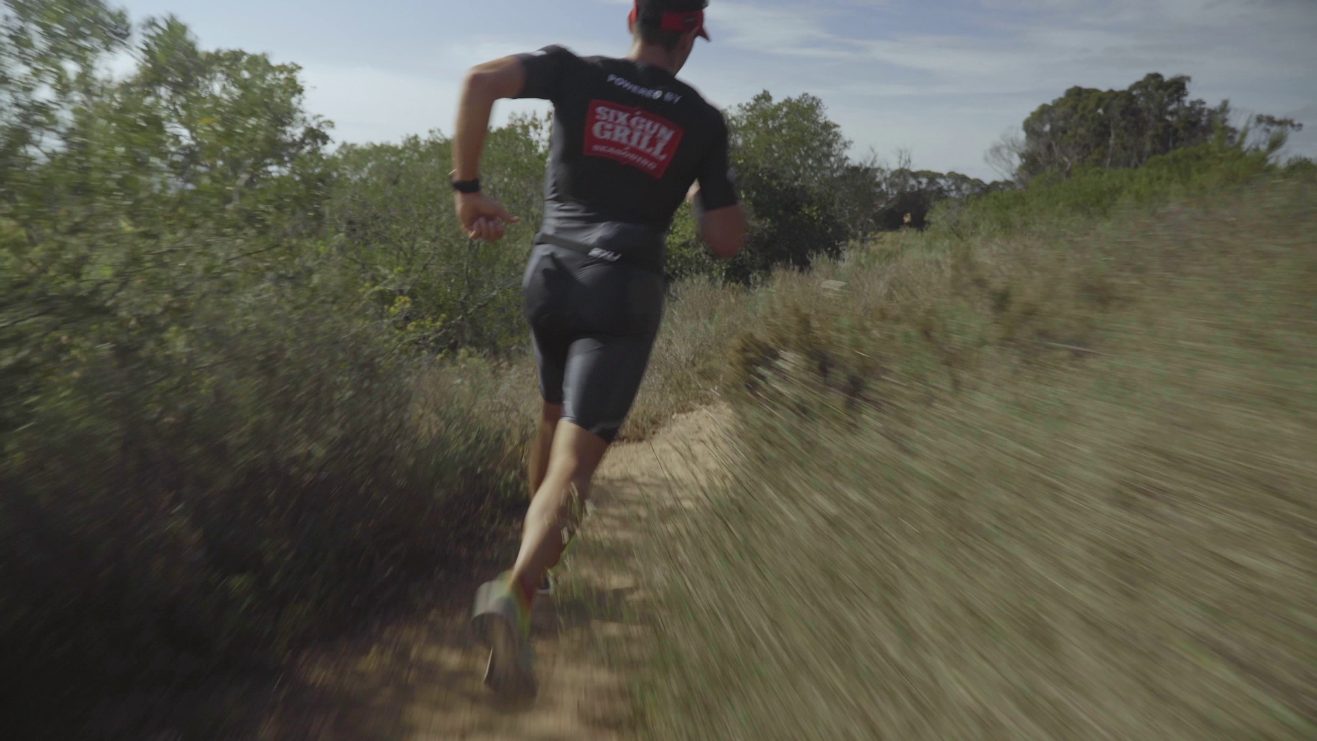 Minutes before running over the finnish line- giving it his best.