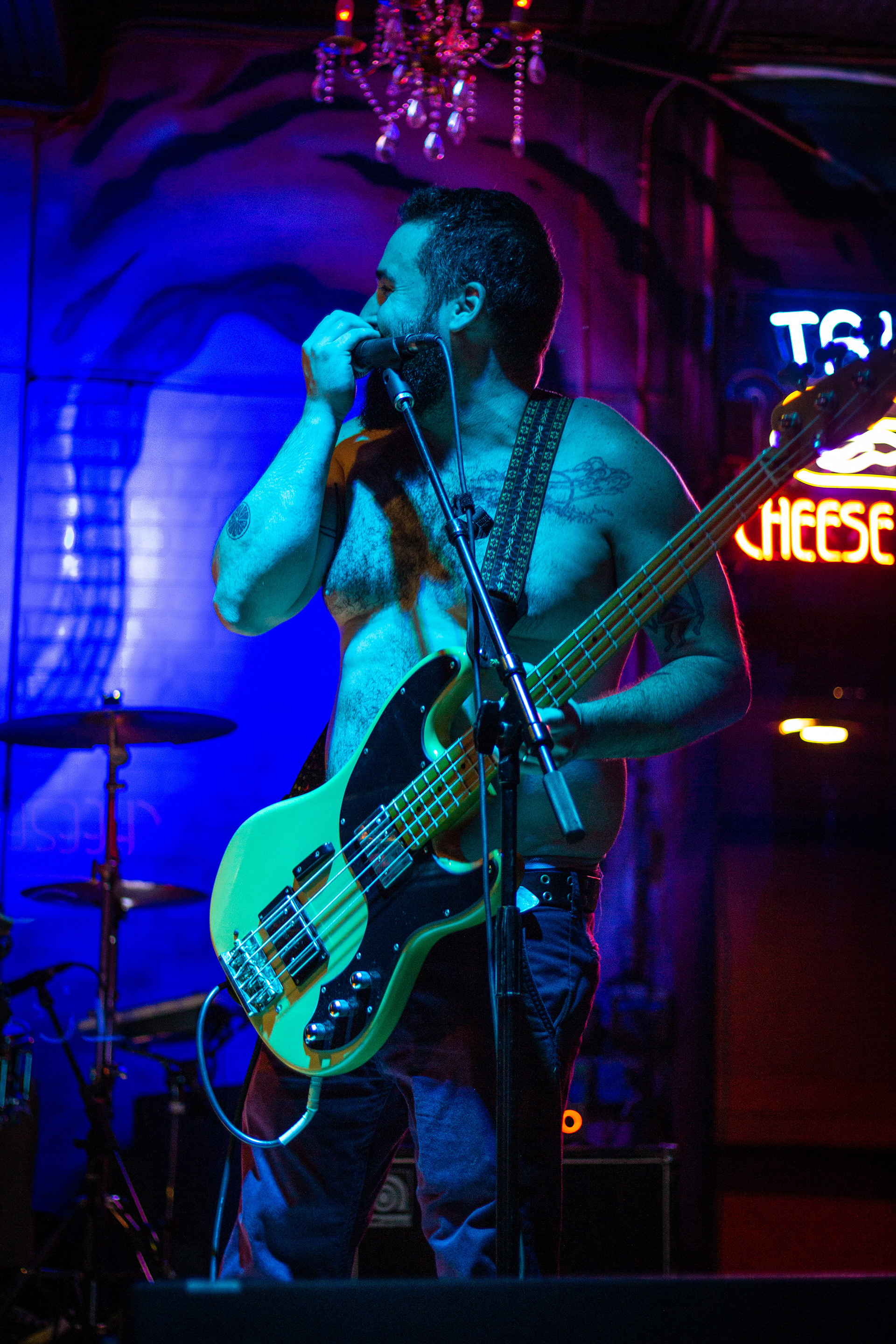 Champagne Girl at Banks Street Bar