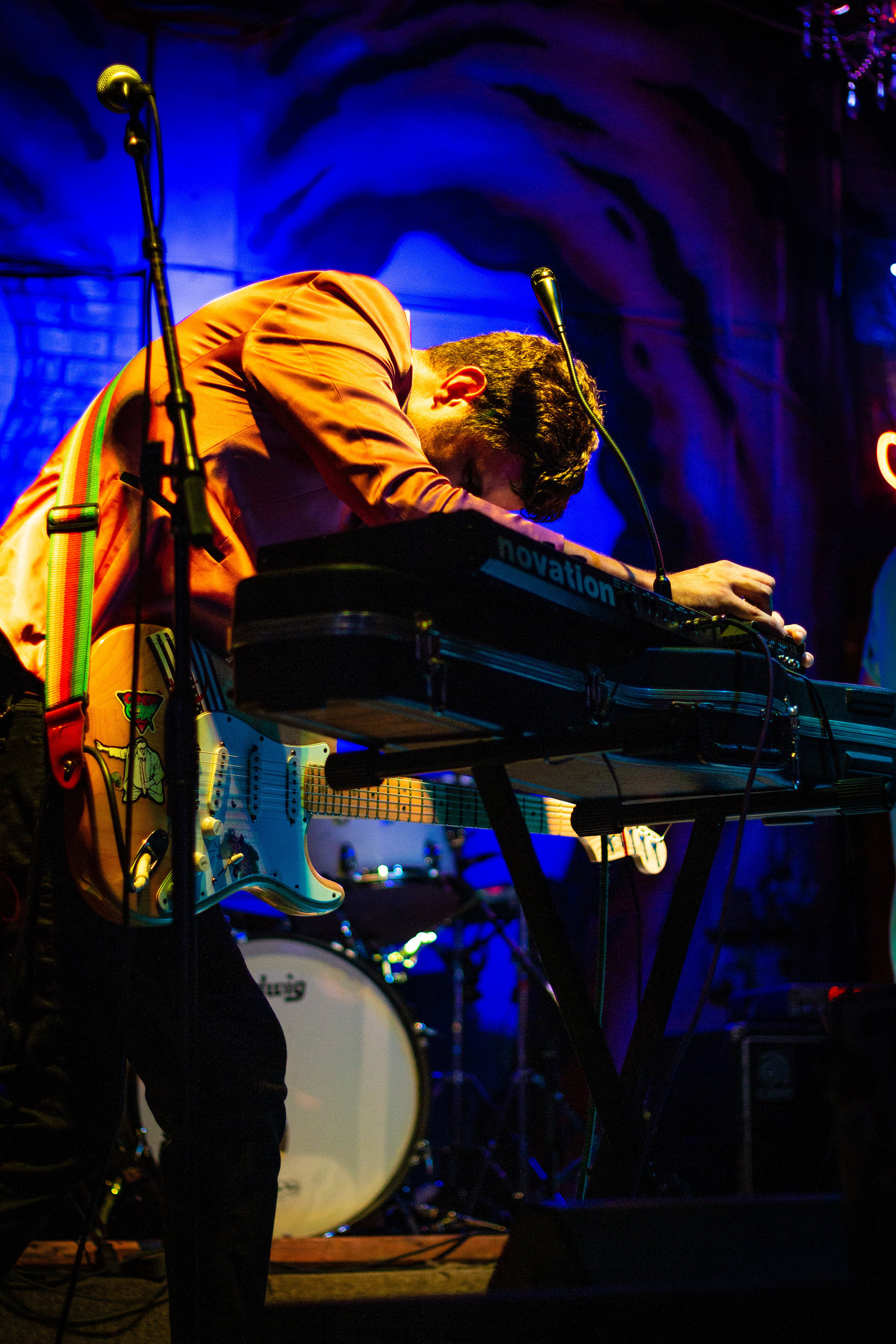 Champagne Girl at Banks Street Bar