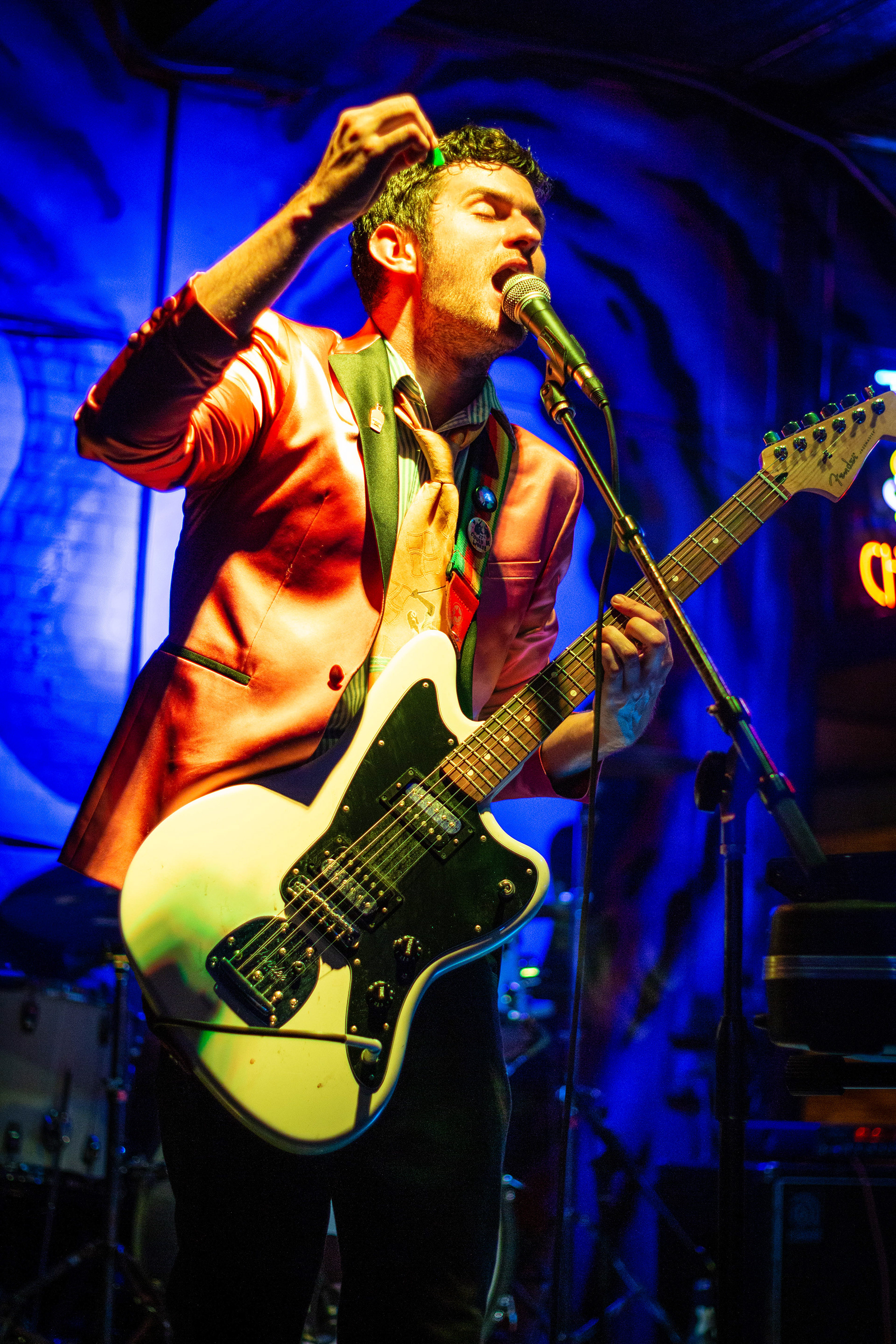 Champagne Girl at Banks Street Bar