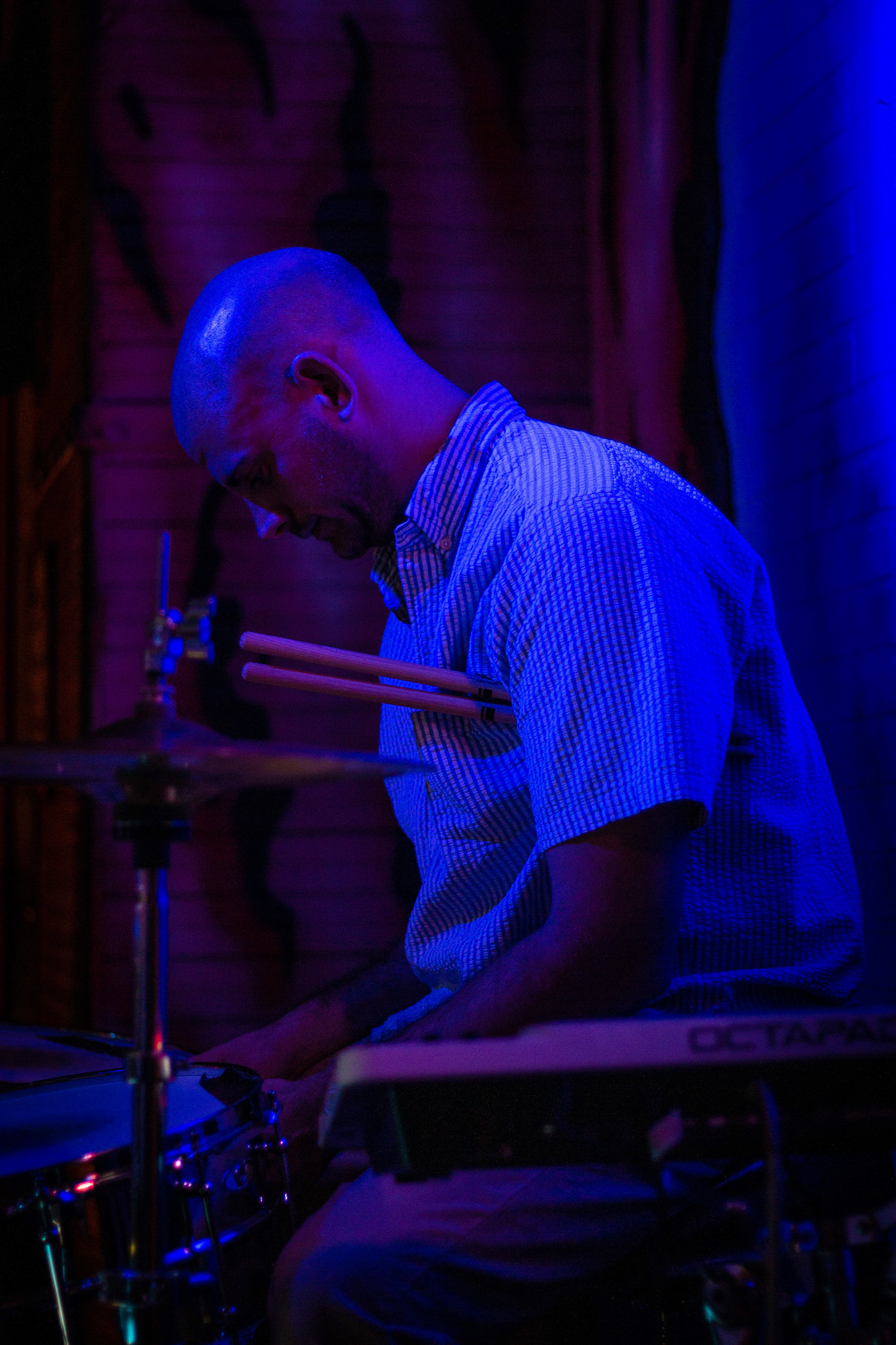 Champagne Girl at Banks Street Bar