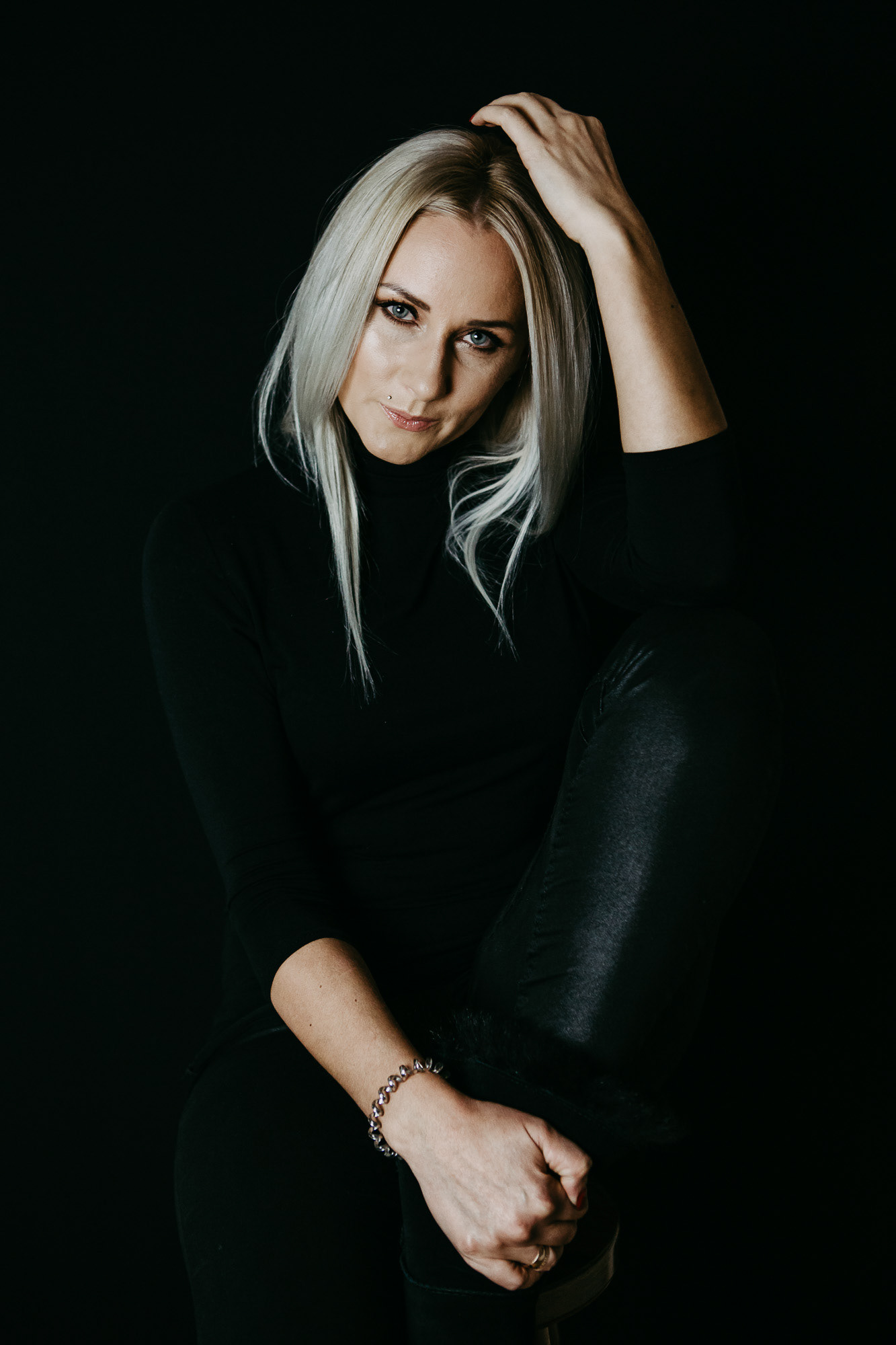 Diese Bilderreihe ist in einem Styledshooting entstanden. Geschminkt wurde die liebe Katja von Makeupper.de und von Friseursalon Bildschön frisiert.