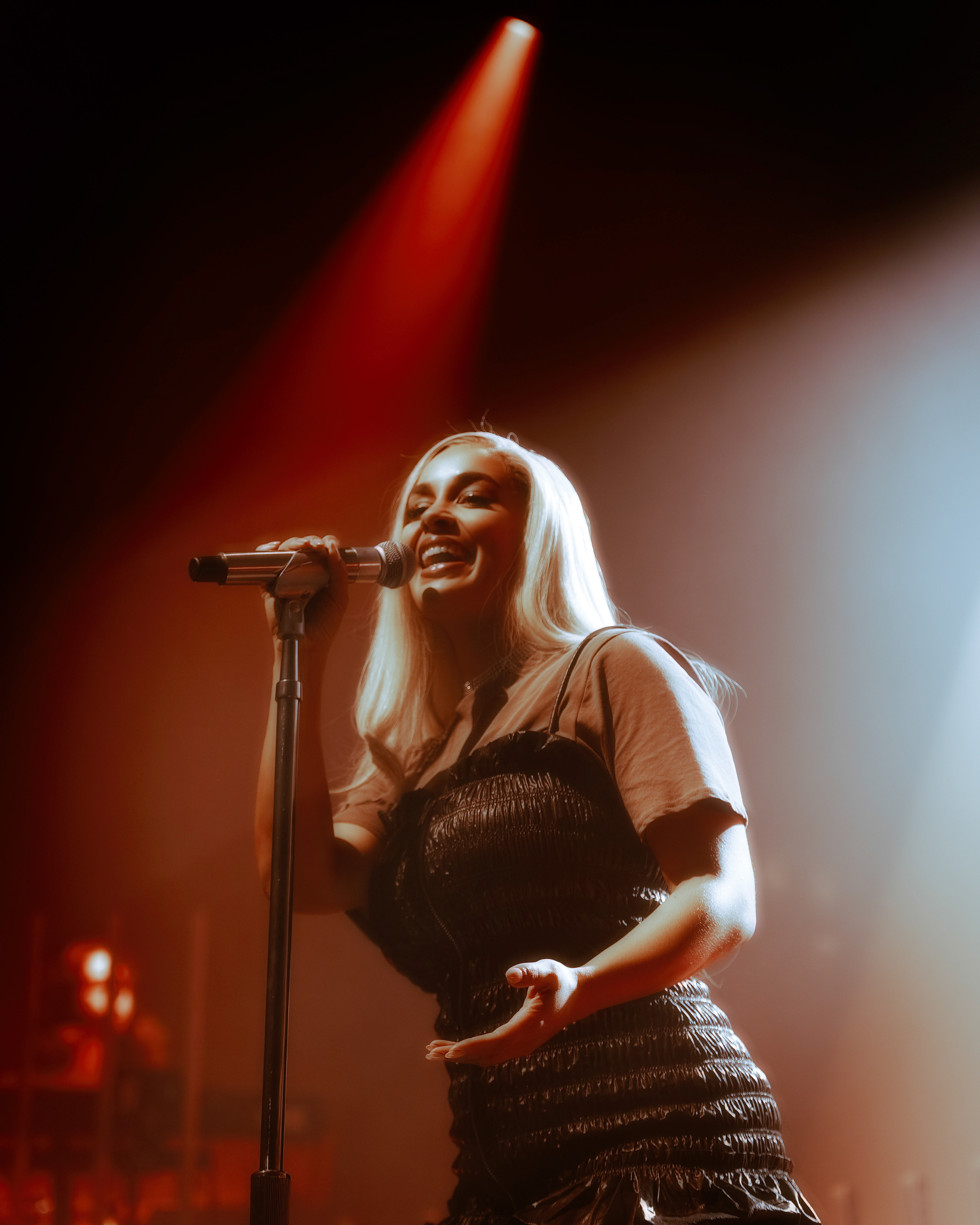 Jorja Smith (LW)