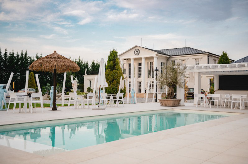 Esküvő fotózás a Le Til kúriában