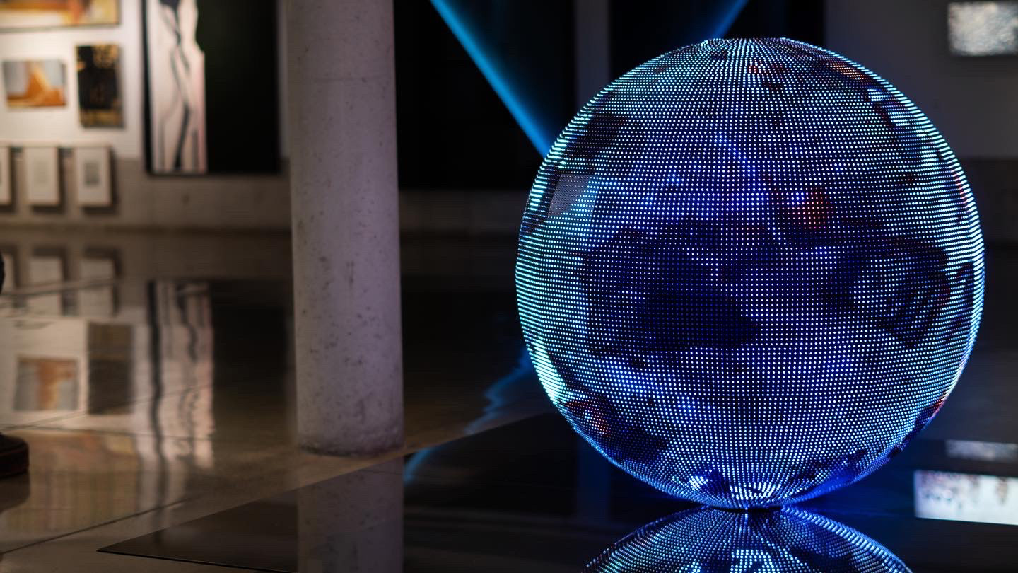 Punto de Fuga (2021) Video instalación - con OMA Art Gallery en  Galería Patricia Ready