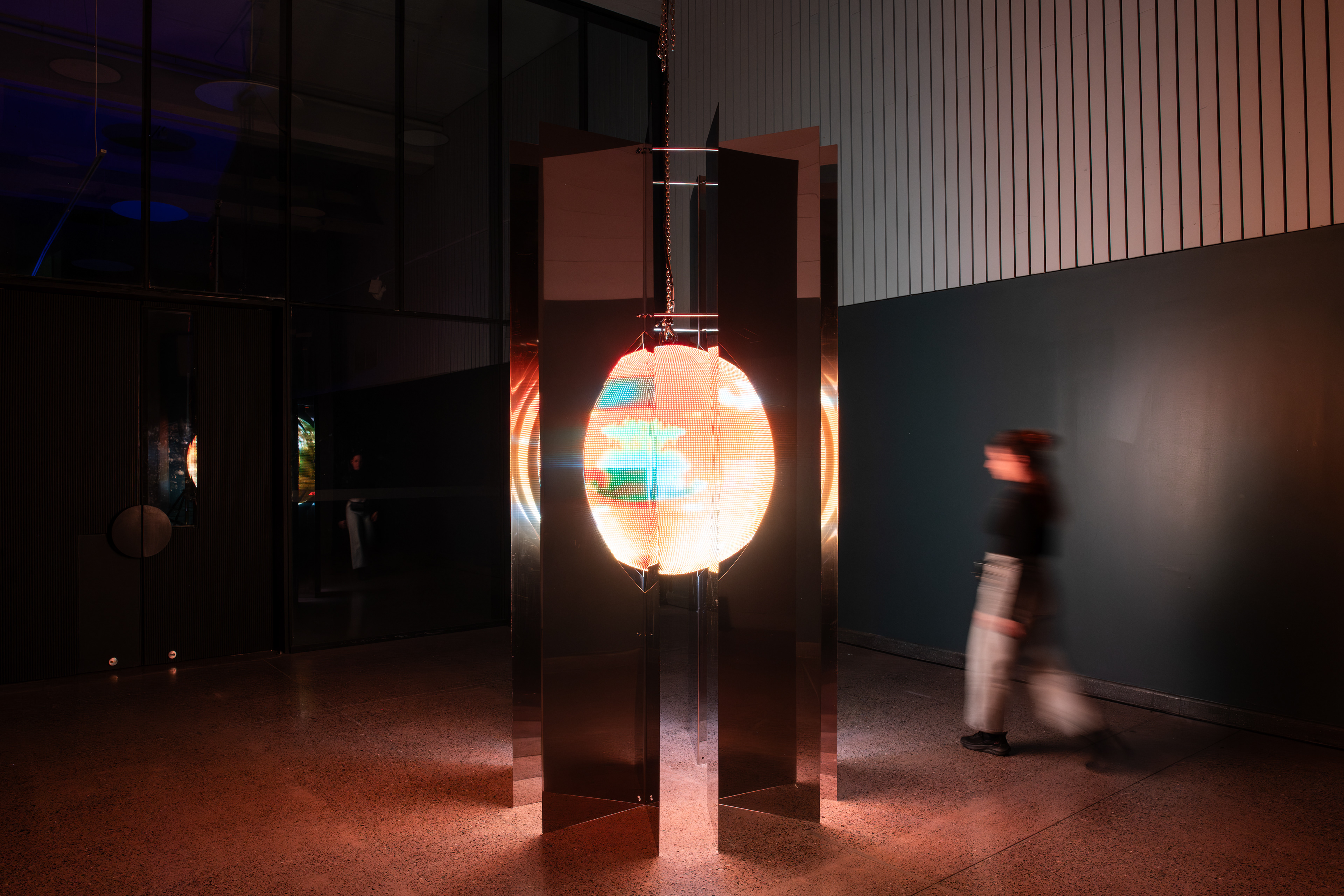 Punto de Fuga III: La singularidad o La densidad infinita de las imágenes (2025) - Francisco Belarmino