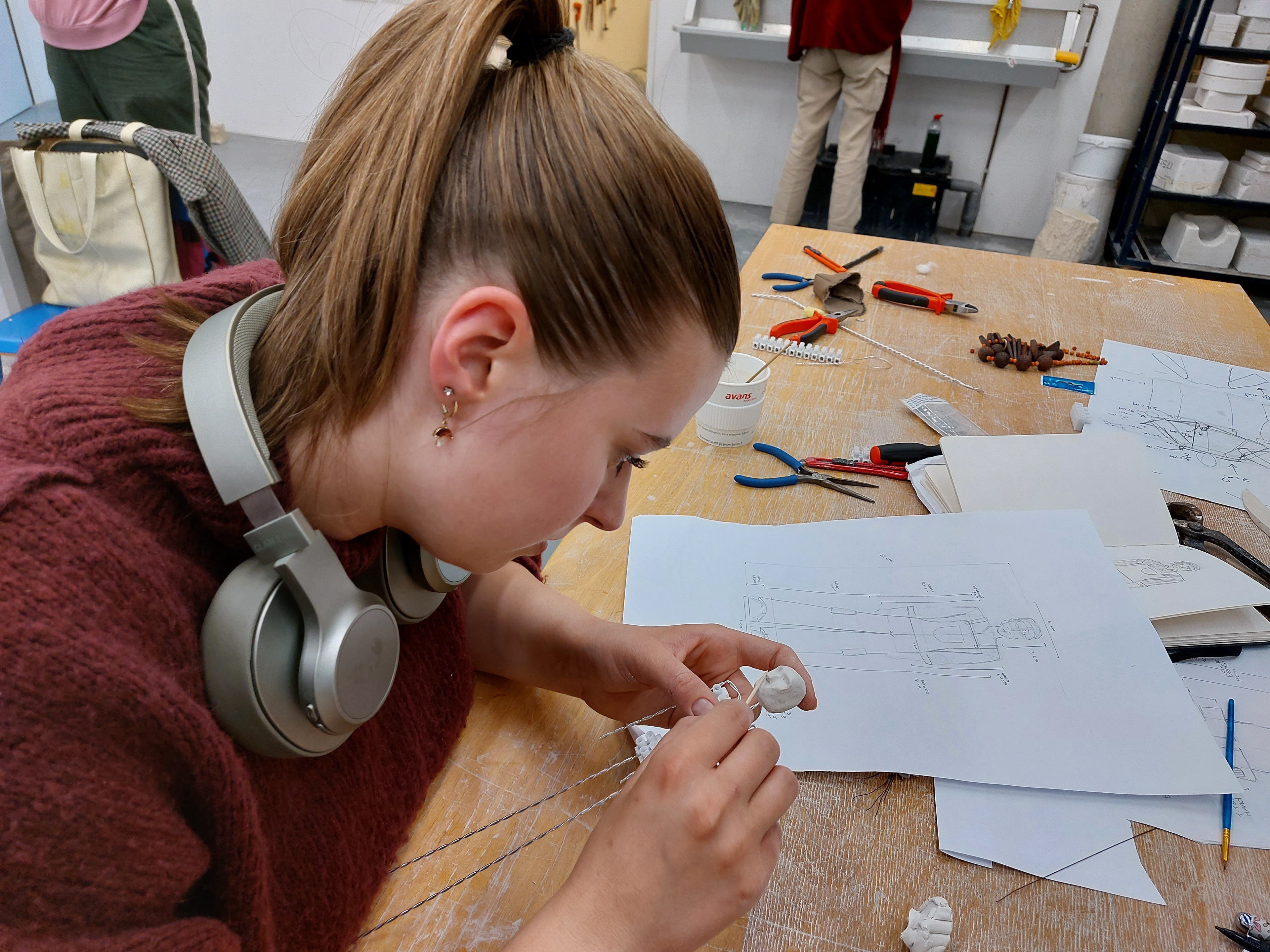 Sculpting the head
