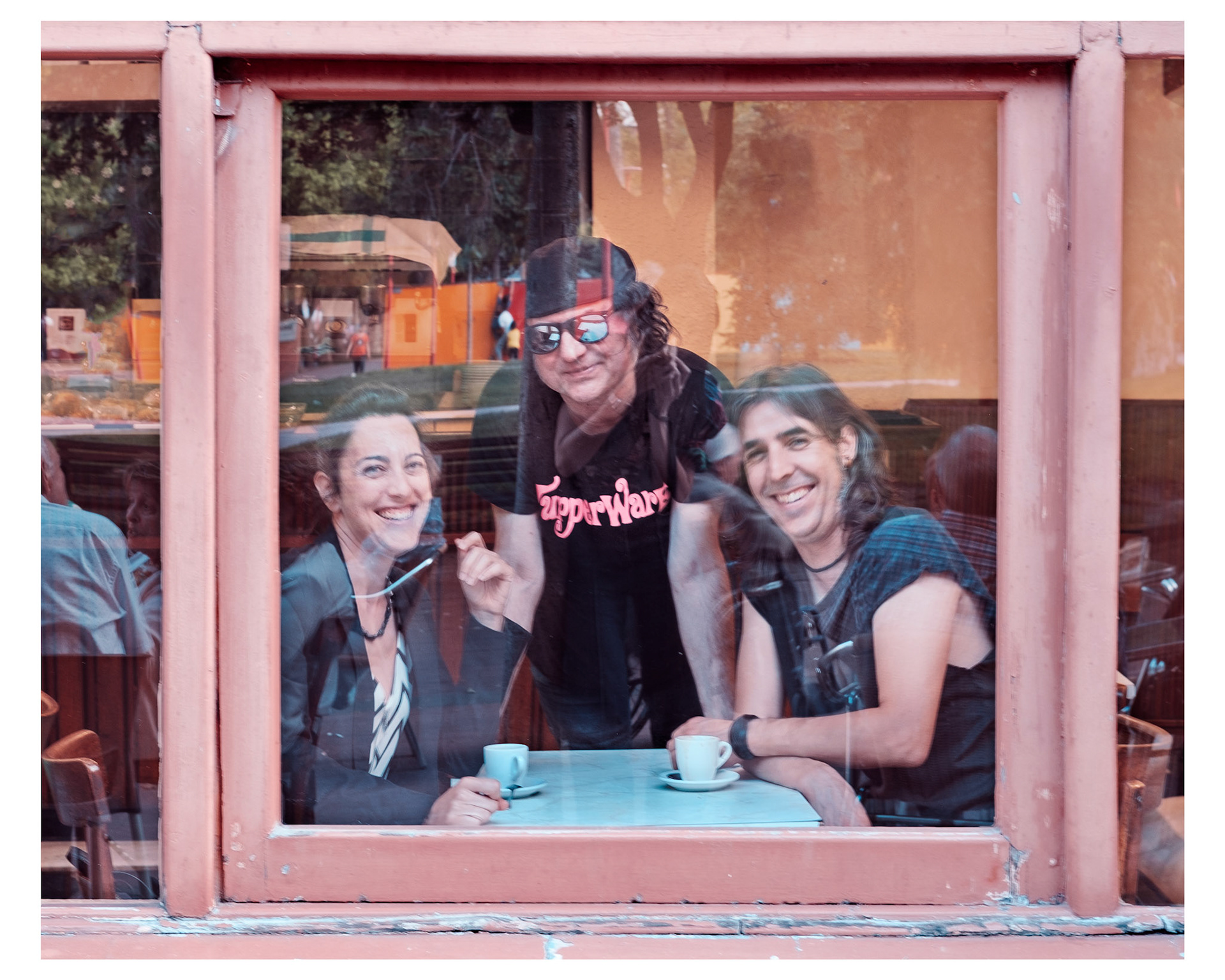 The Seekers band en el bar Avenida