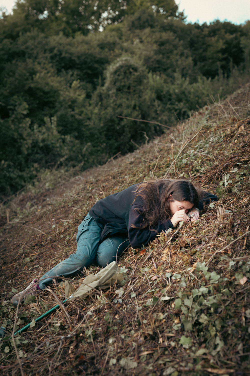 Julie Gaudard, chargée d'études scientifiques au Conservatoire d'Espaces Naturels des Hauts-de-France, ici à Fouquenies