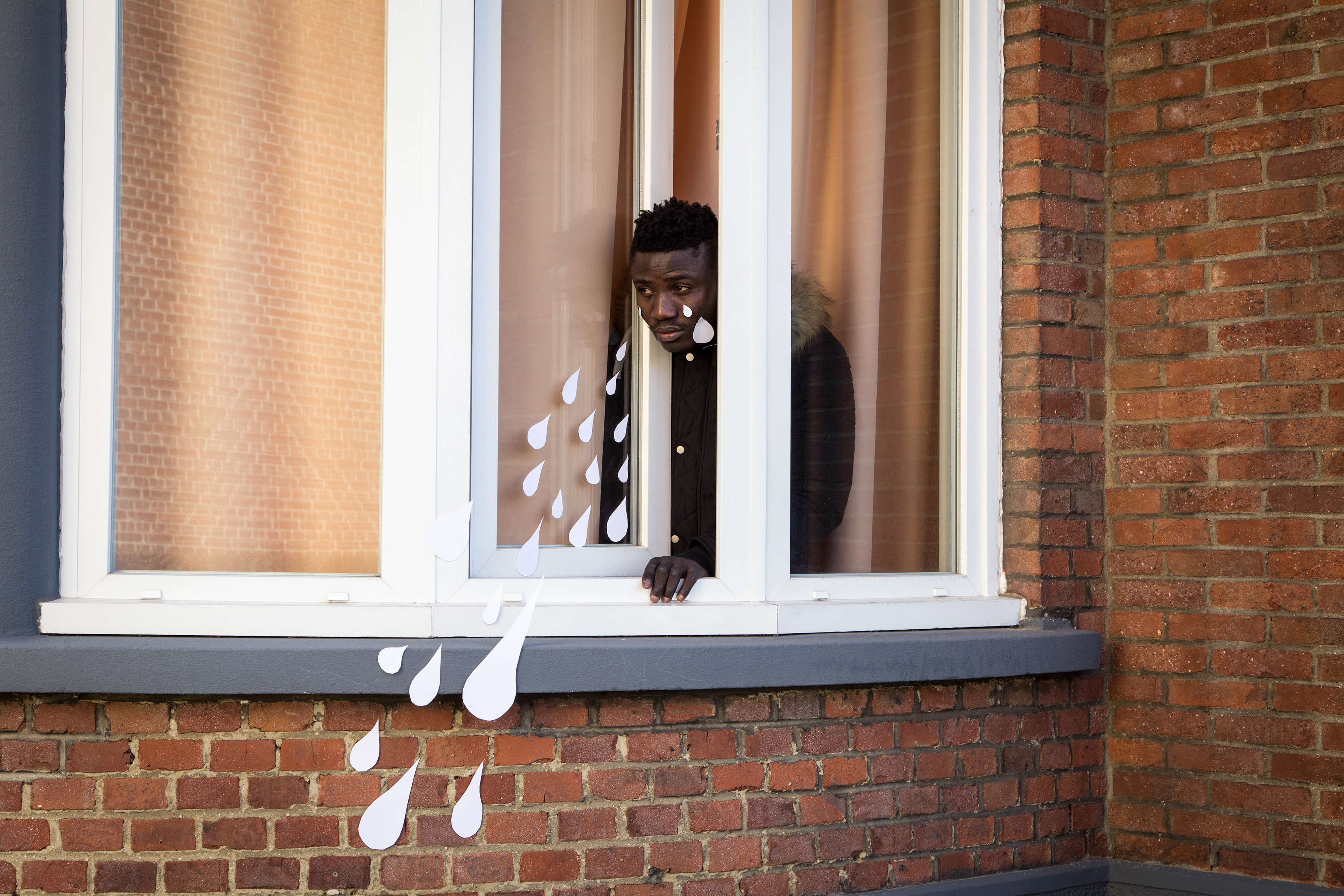 Pleurer des larmes de crocodile.