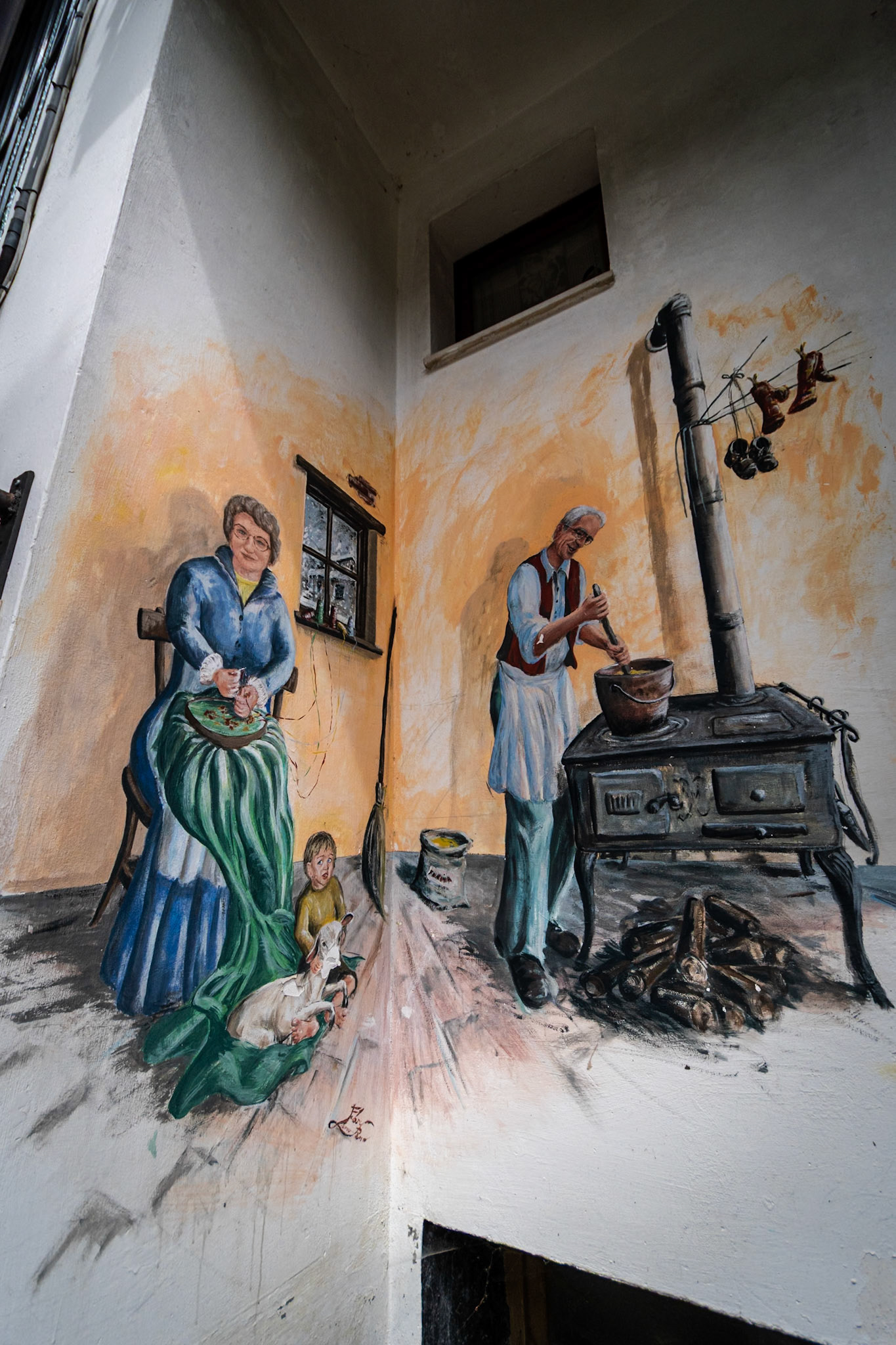 Il villaggio di Prea famoso per i suoi murales.