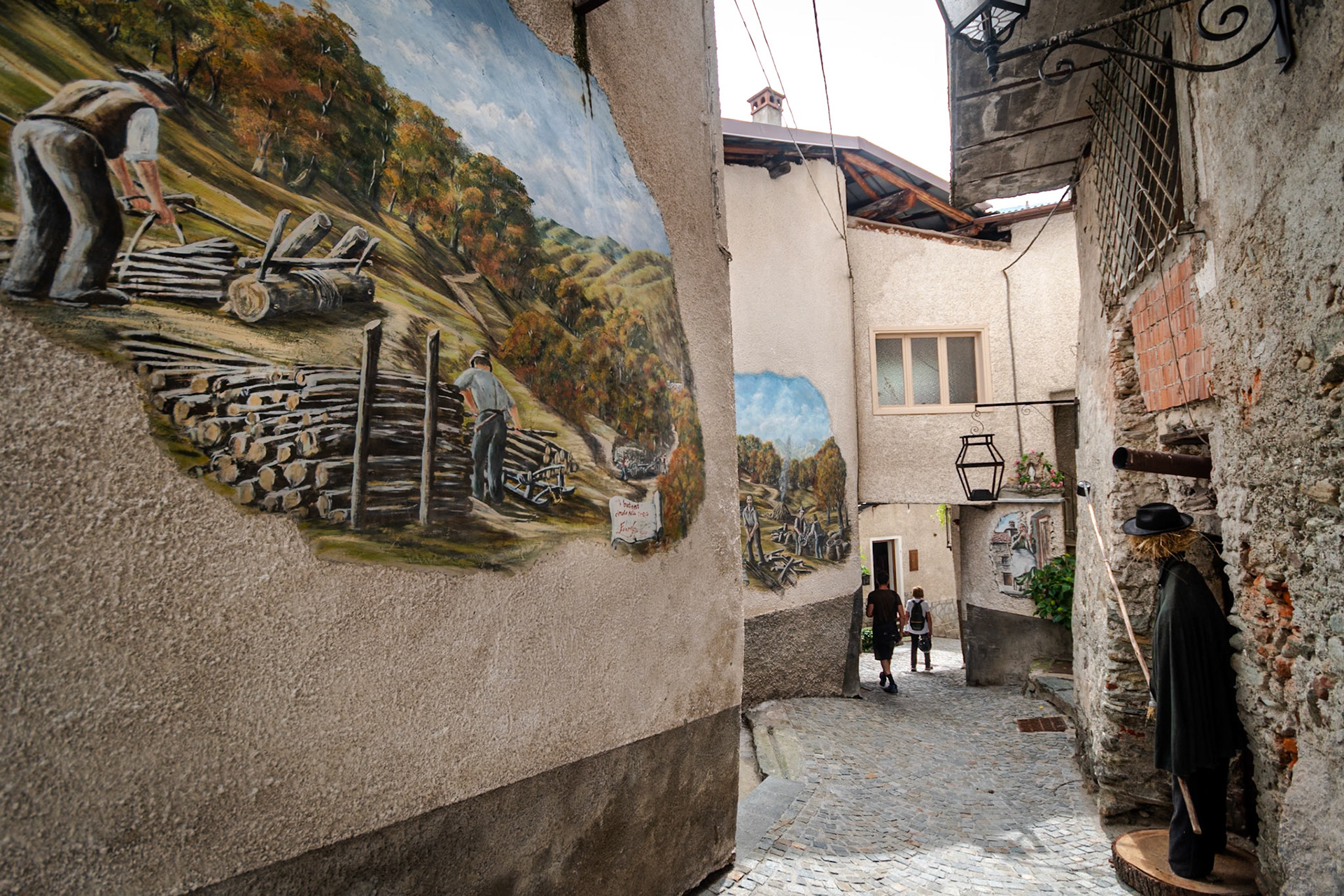 Il villaggio di Prea famoso per i suoi murales.