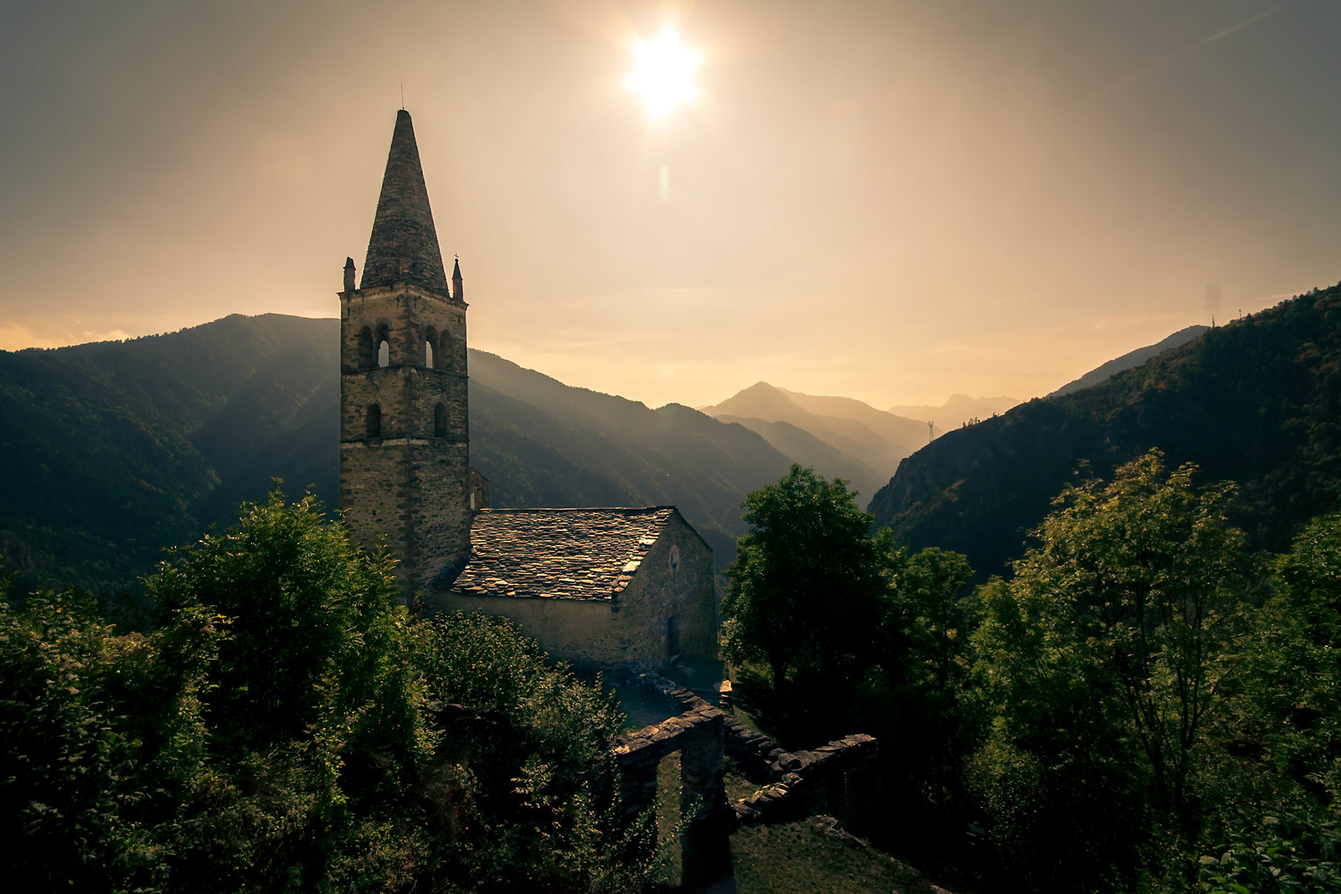 La chiesa di San Peyre a Stroppo