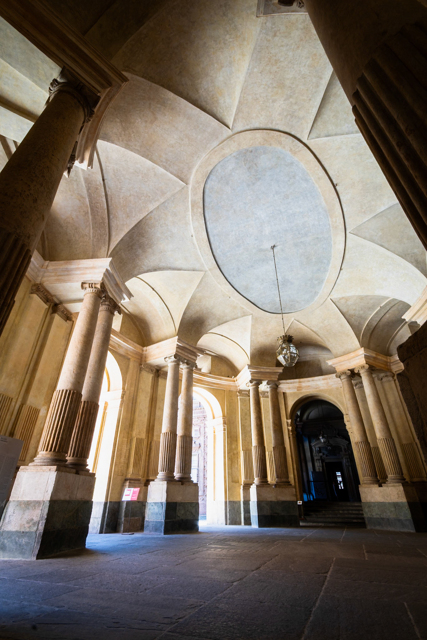 Scale ed Androne del Guarini.