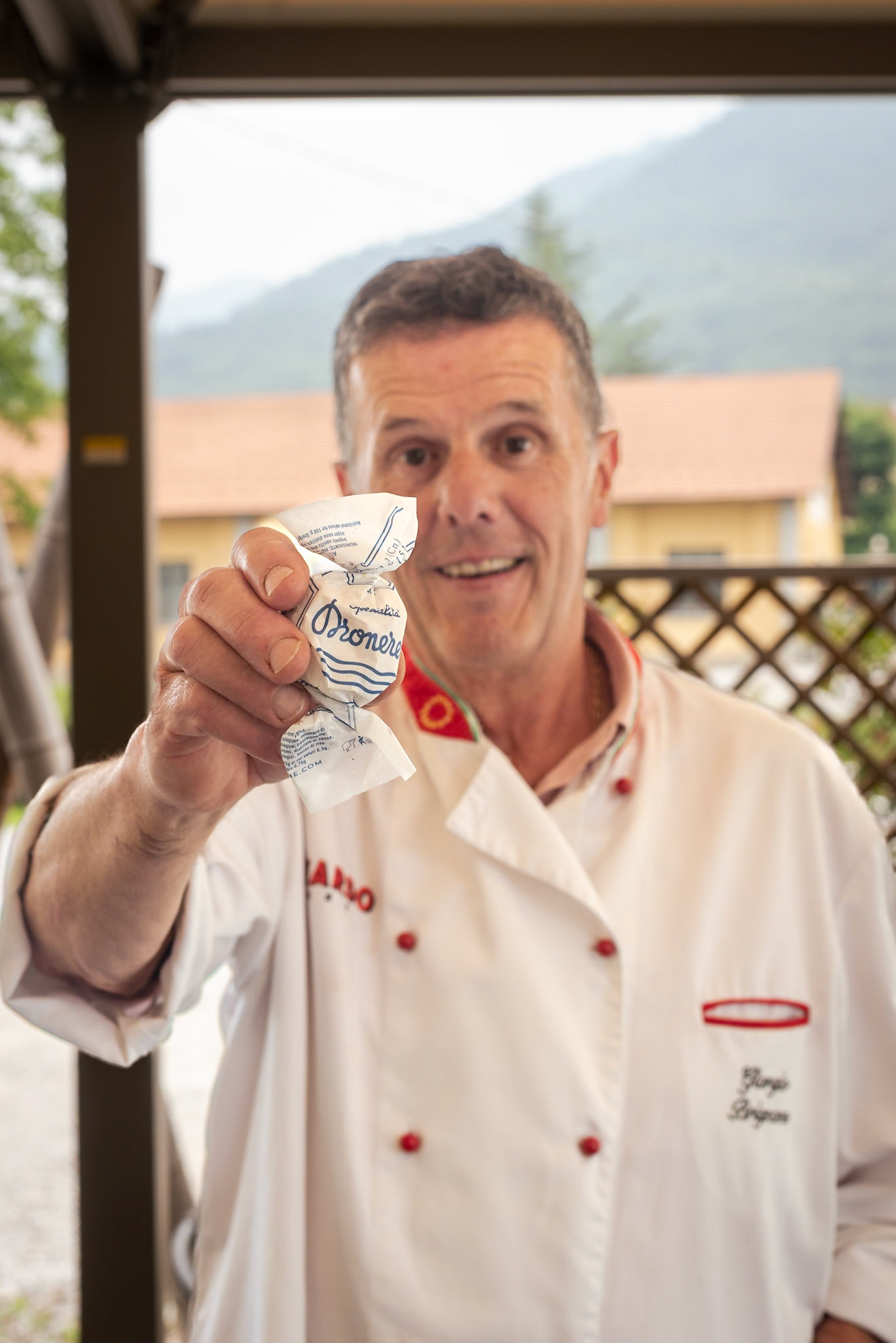 Lo storico dronerese al rhum di Brignone.