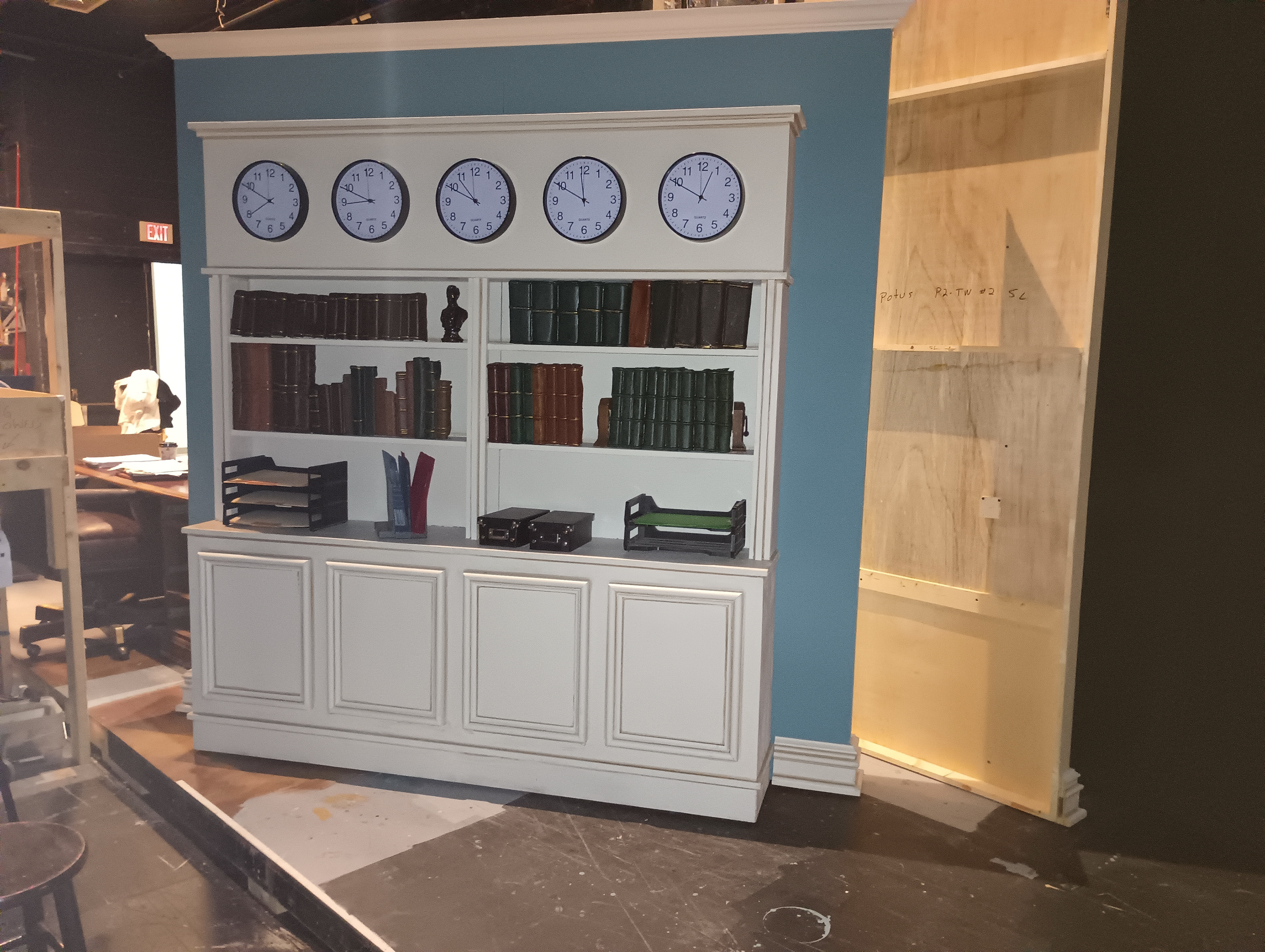 Wall and set dressing for Jean Office